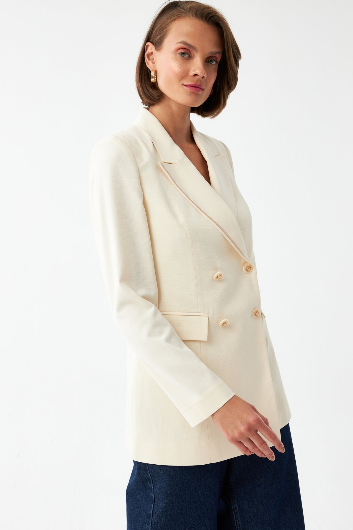 Yakası Nakış Detaylı Ceket EKRU