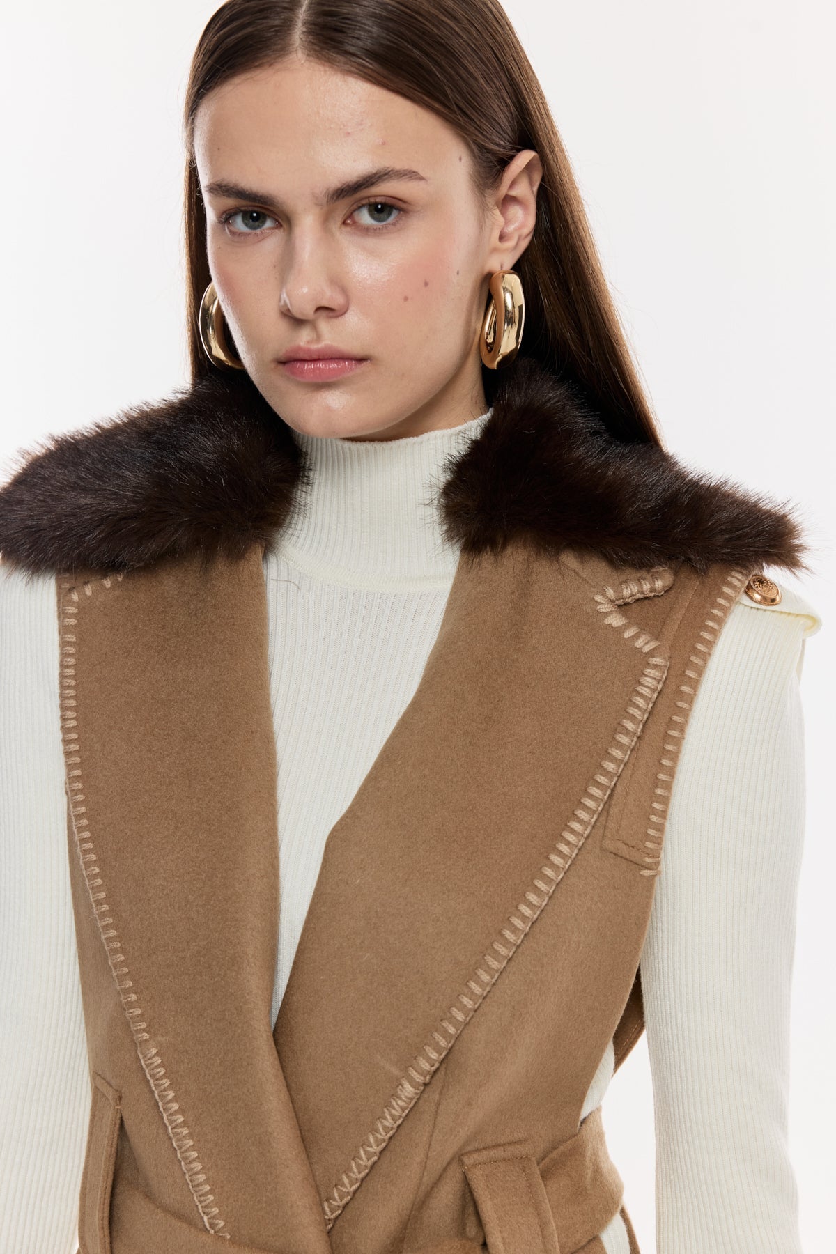 Kürk Yaka Kuşaklı Şık Yelek