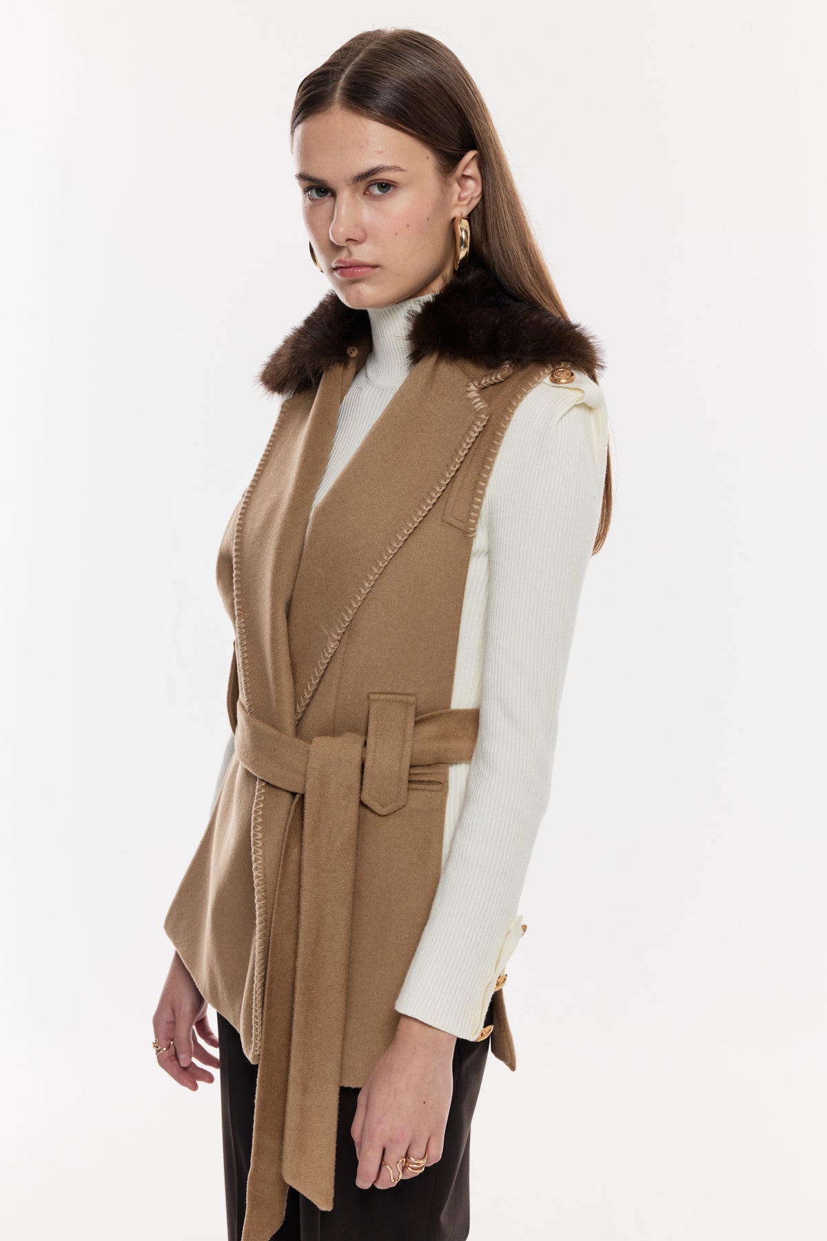 Kürk Yaka Kuşaklı Şık Yelek