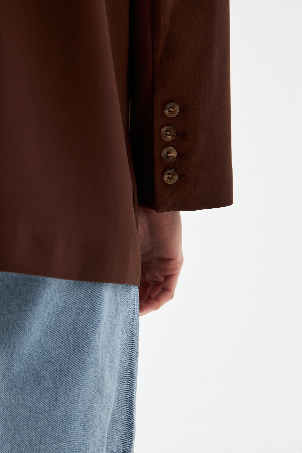 Kahverengi Kravat Detaylı Blazer Ceket