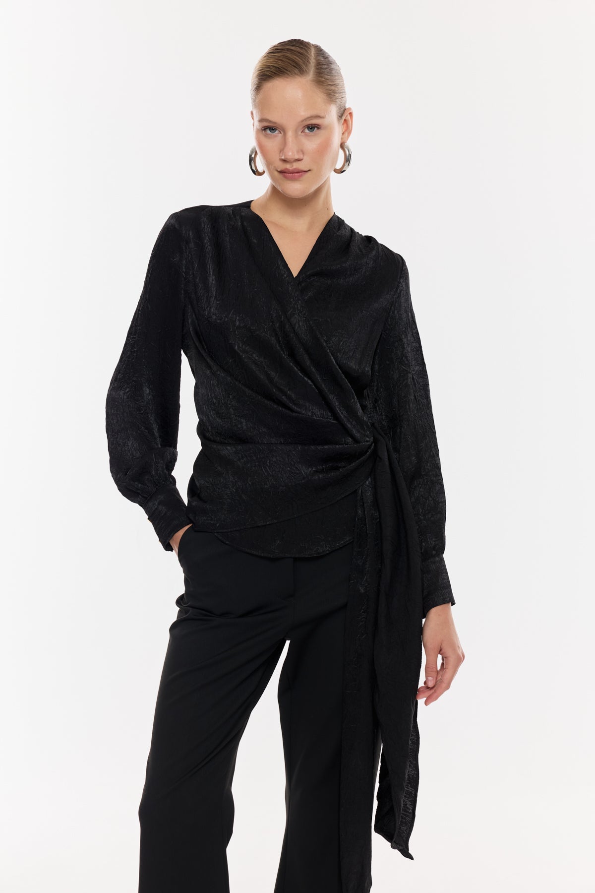 Kuşak Bağlamalı Kruvaze Bluz