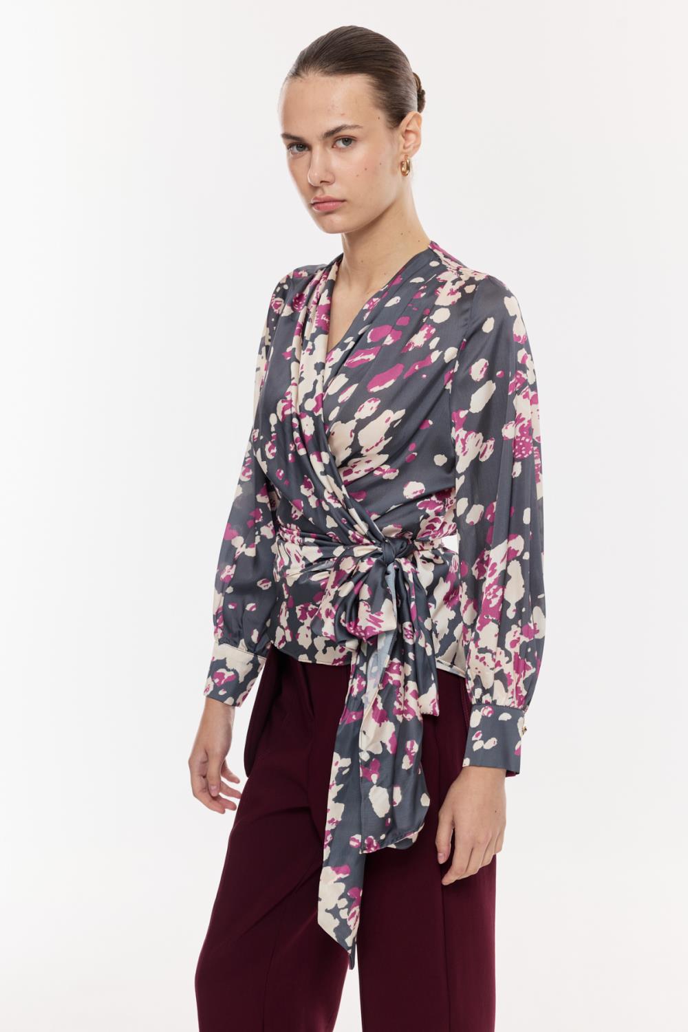 Kuşak Bağlamalı Desenli Saten Bluz