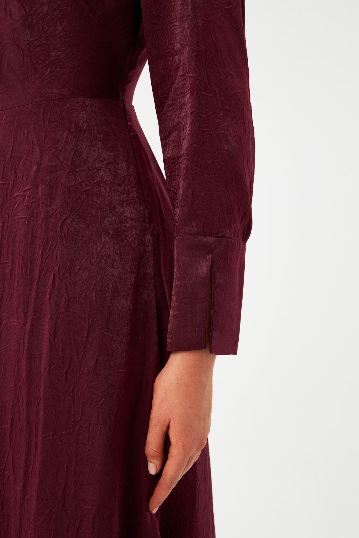 Fiyonk Detaylı Midi Elbise