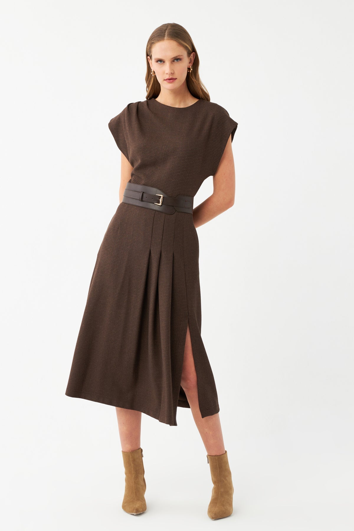 Kolsuz Pileli Midi Elbise