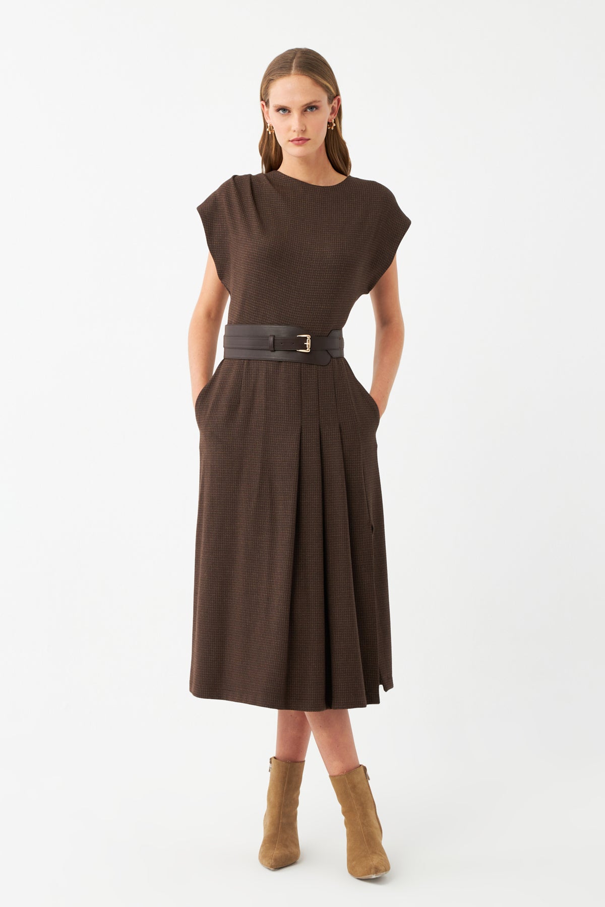 Kolsuz Pileli Midi Elbise