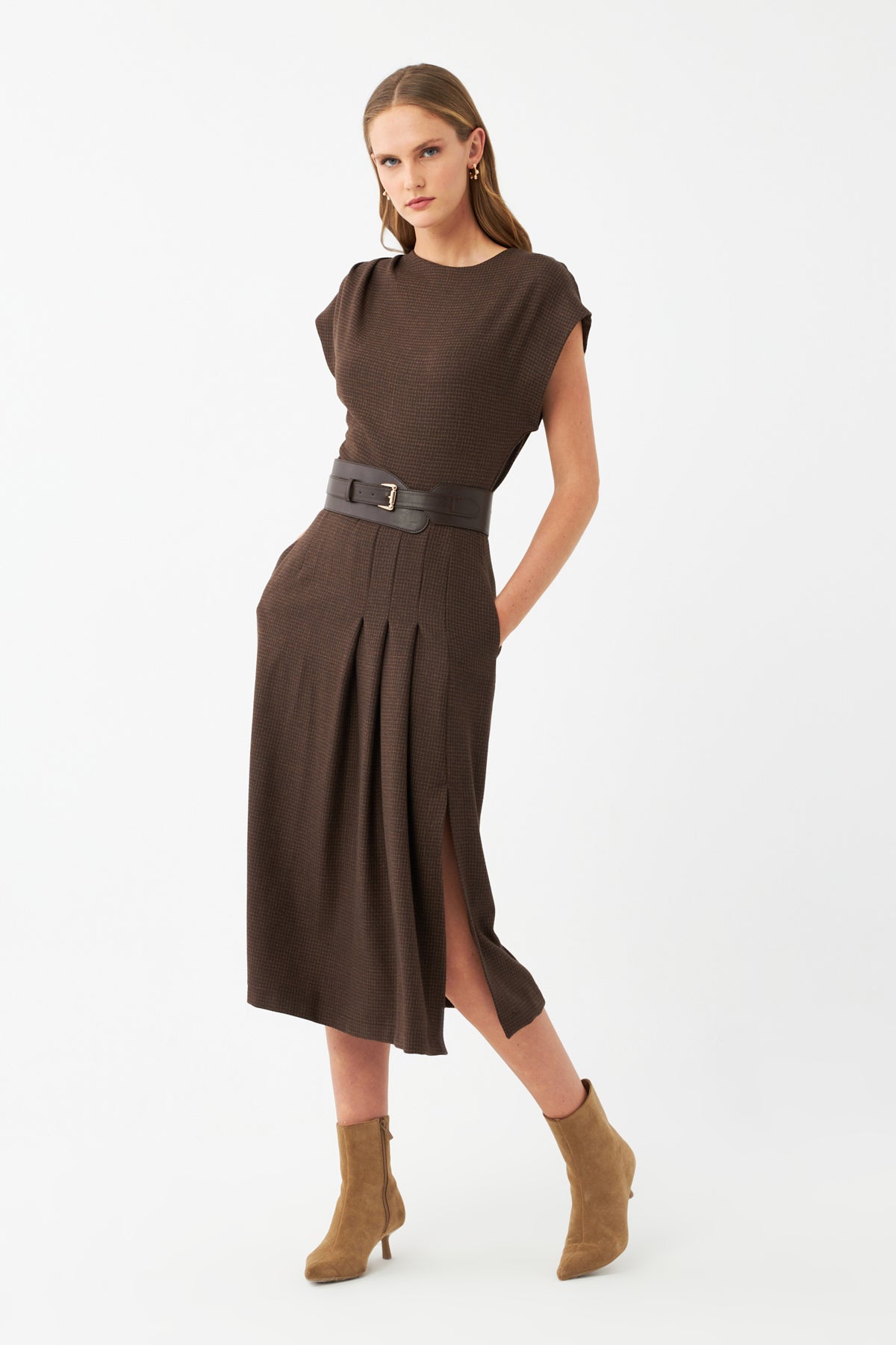 Kolsuz Pileli Midi Elbise