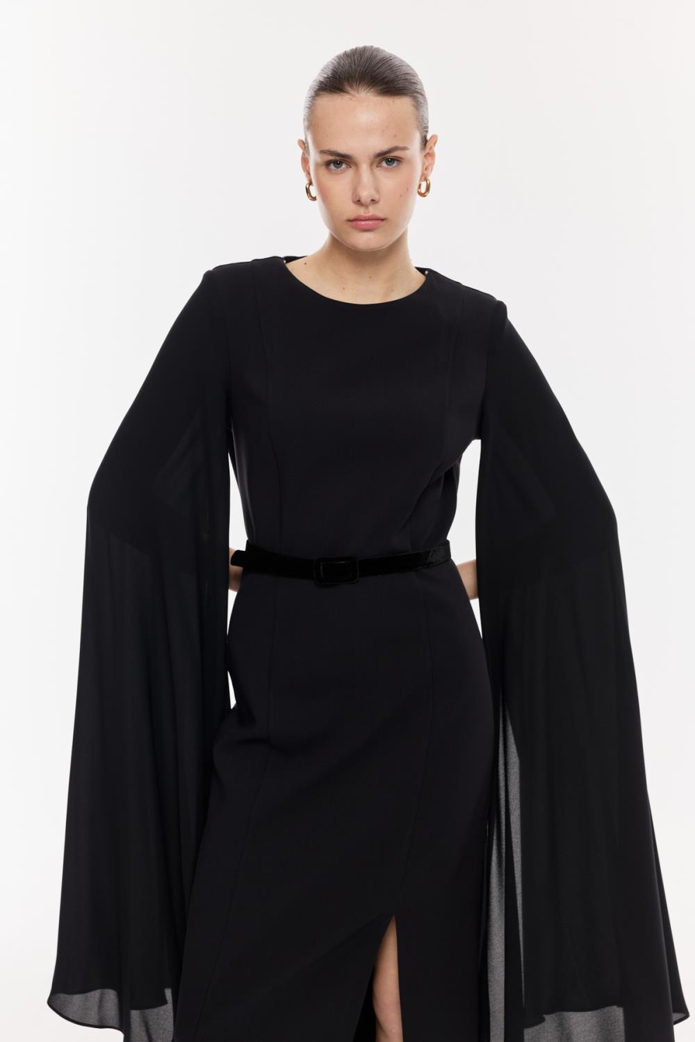 Pelerin Kollu Uzun Elbise