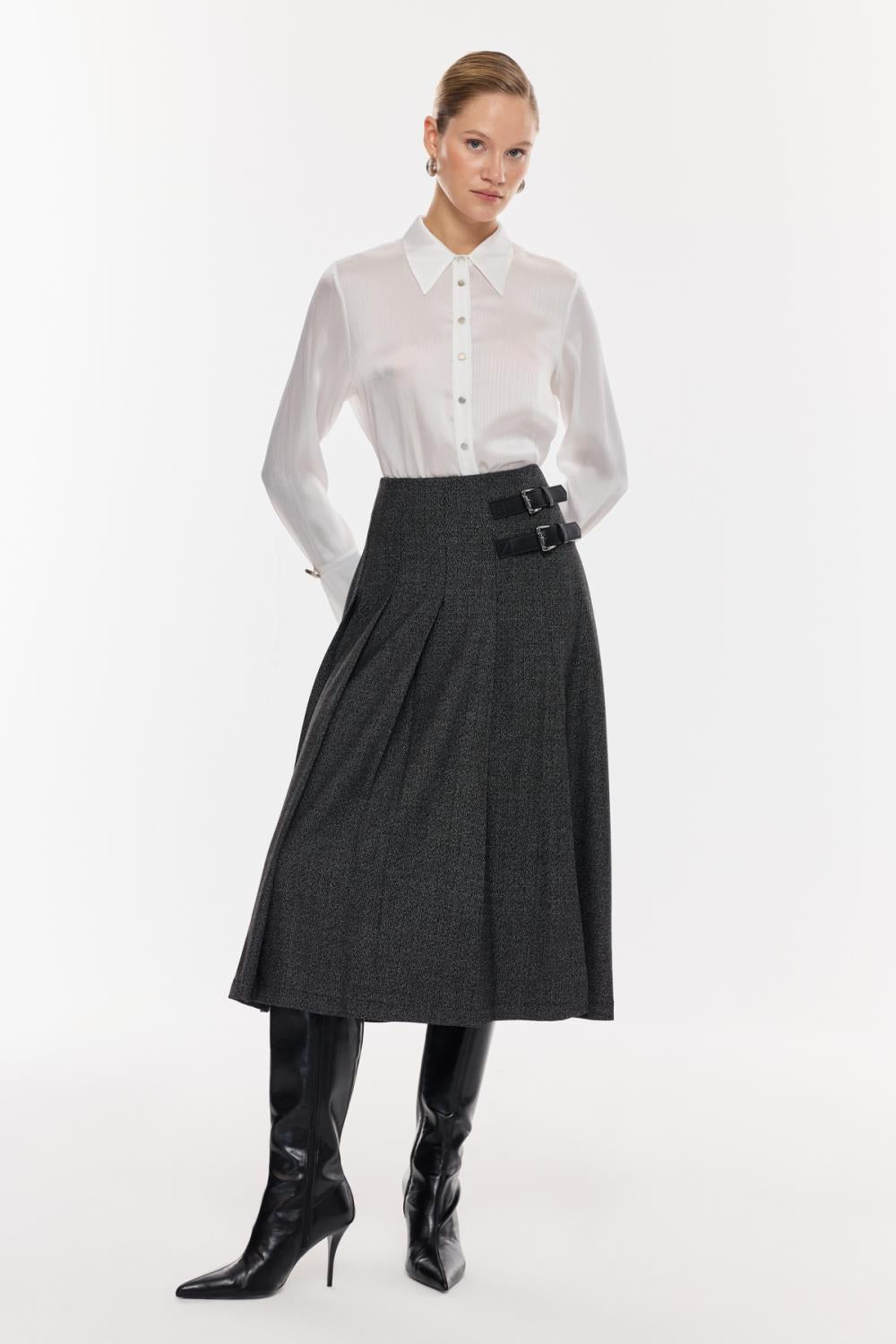 Tokalı Yırtmaç Detaylı Midi Etek