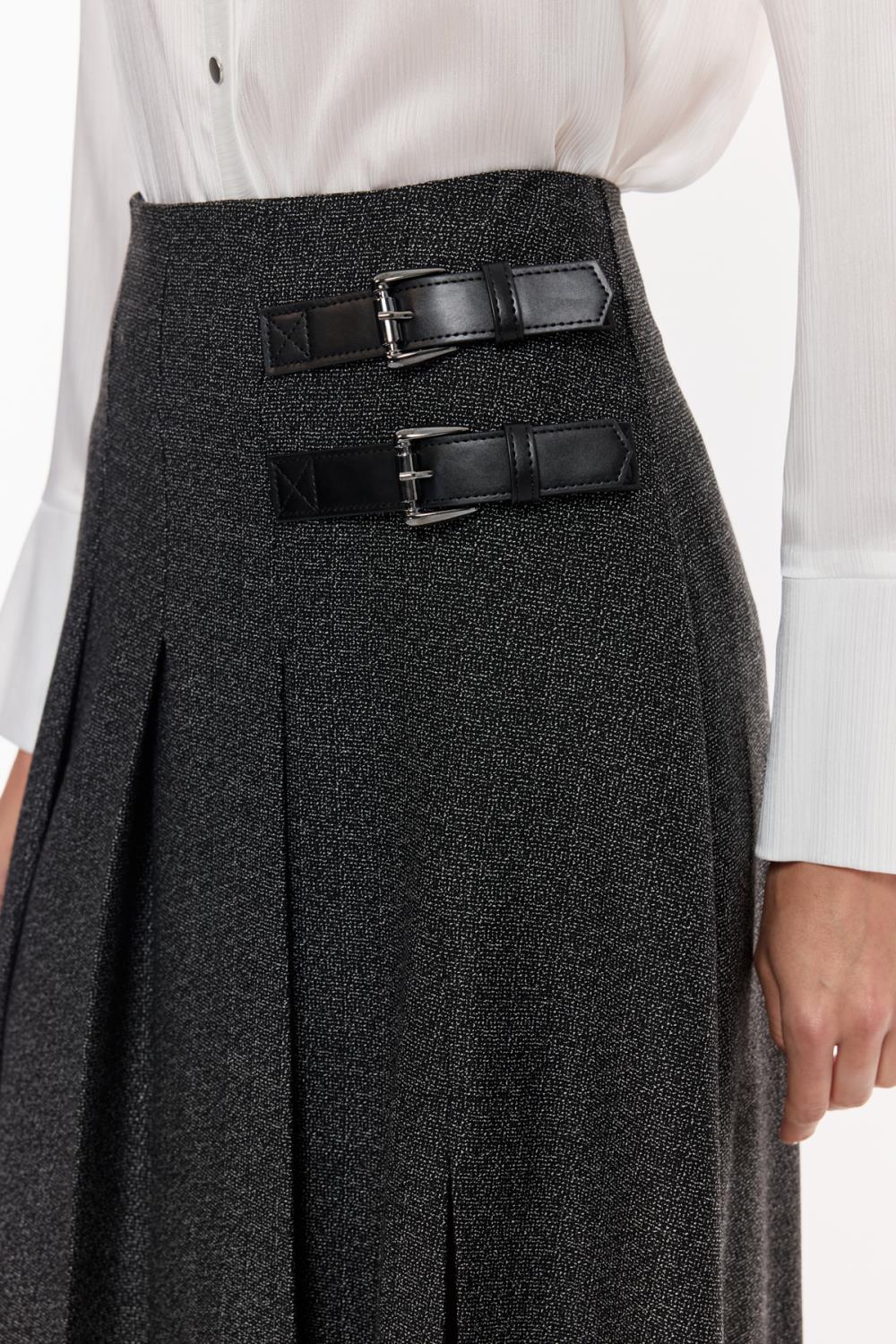 Tokalı Yırtmaç Detaylı Midi Etek