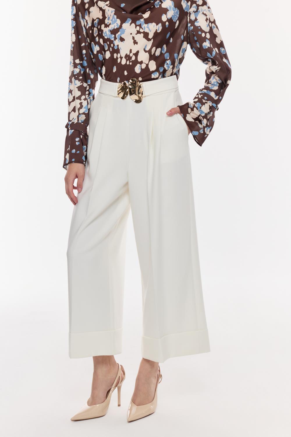 Tokalı Kısa Paça Pantolon