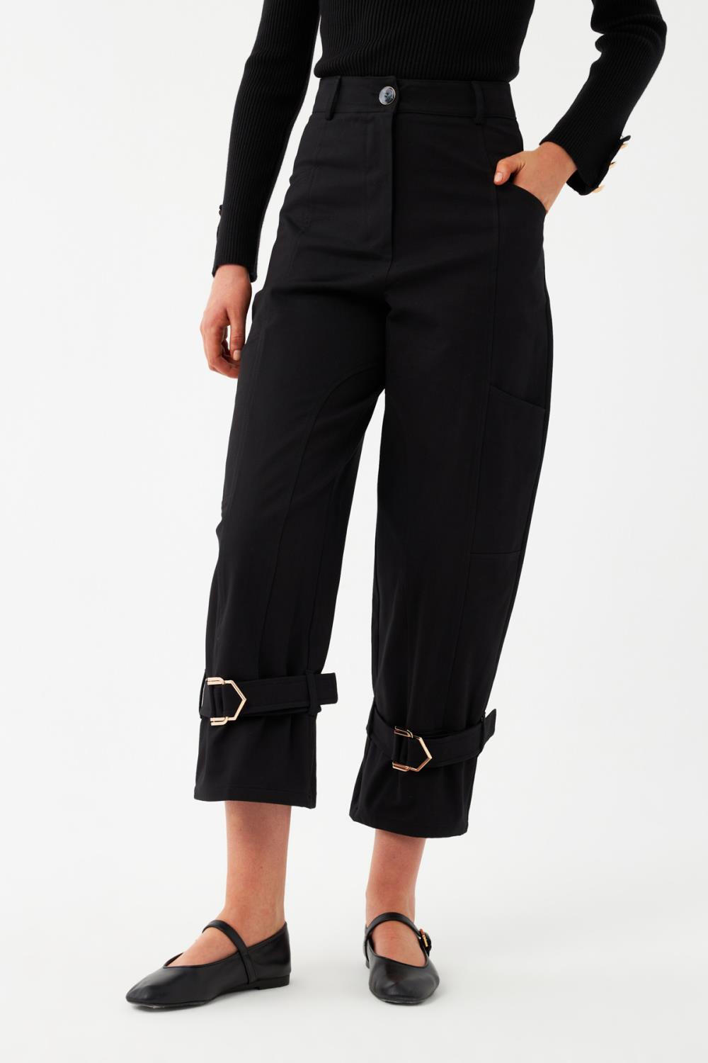 Tokalı Paça Detaylı Pantolon