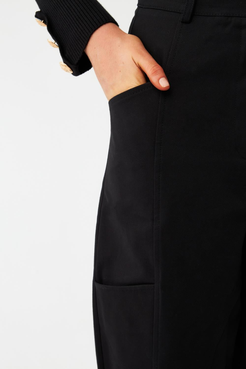 Tokalı Paça Detaylı Pantolon