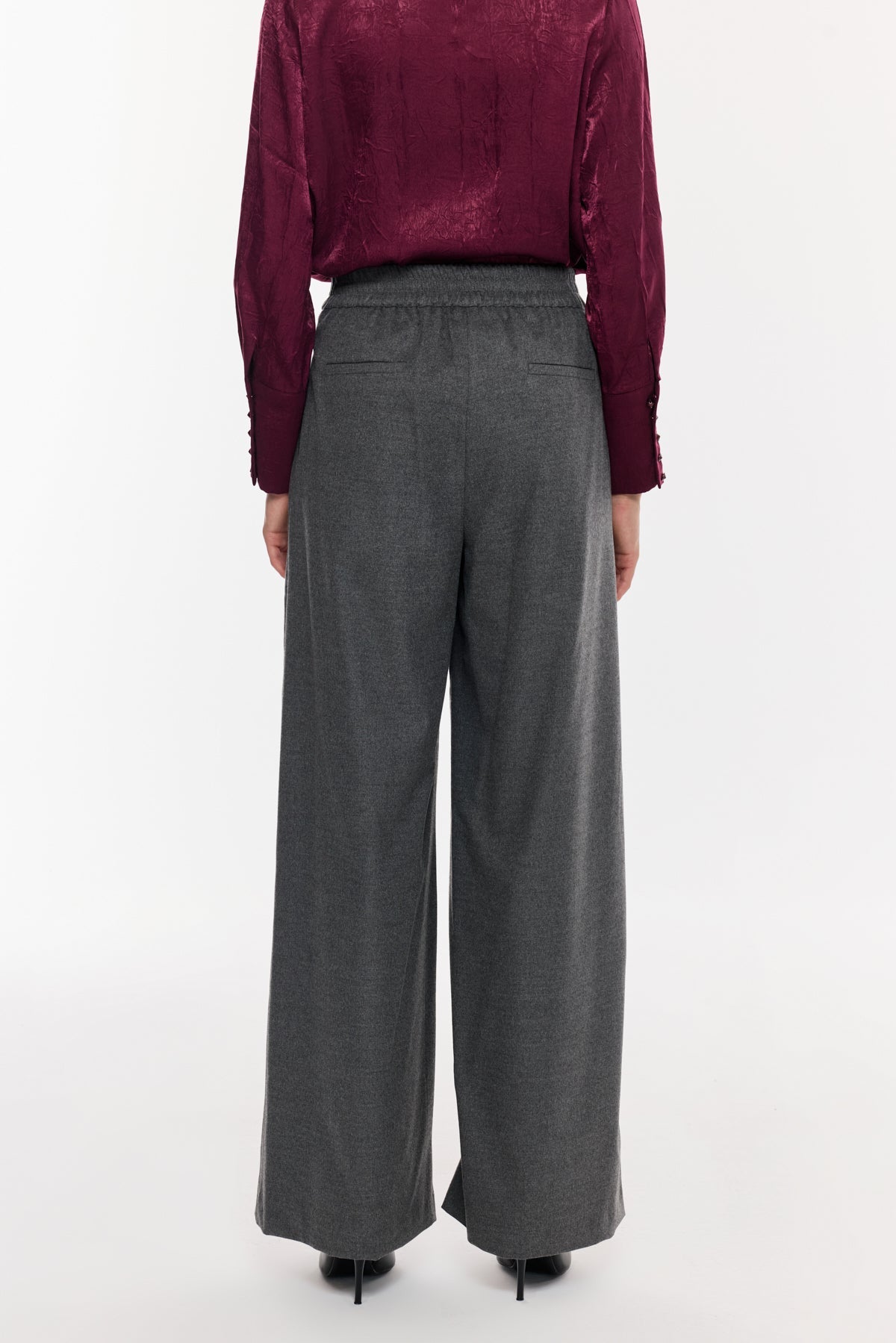 Geniş Paça Tok Kumaş Pantolon