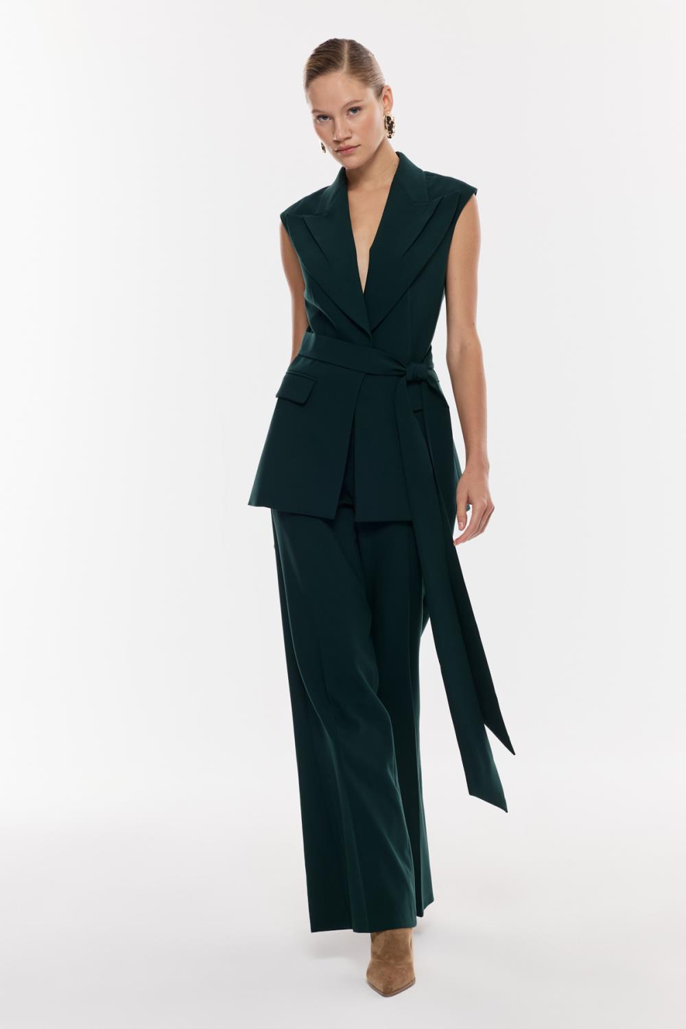 Kemer Detaylı Blazer Ceket