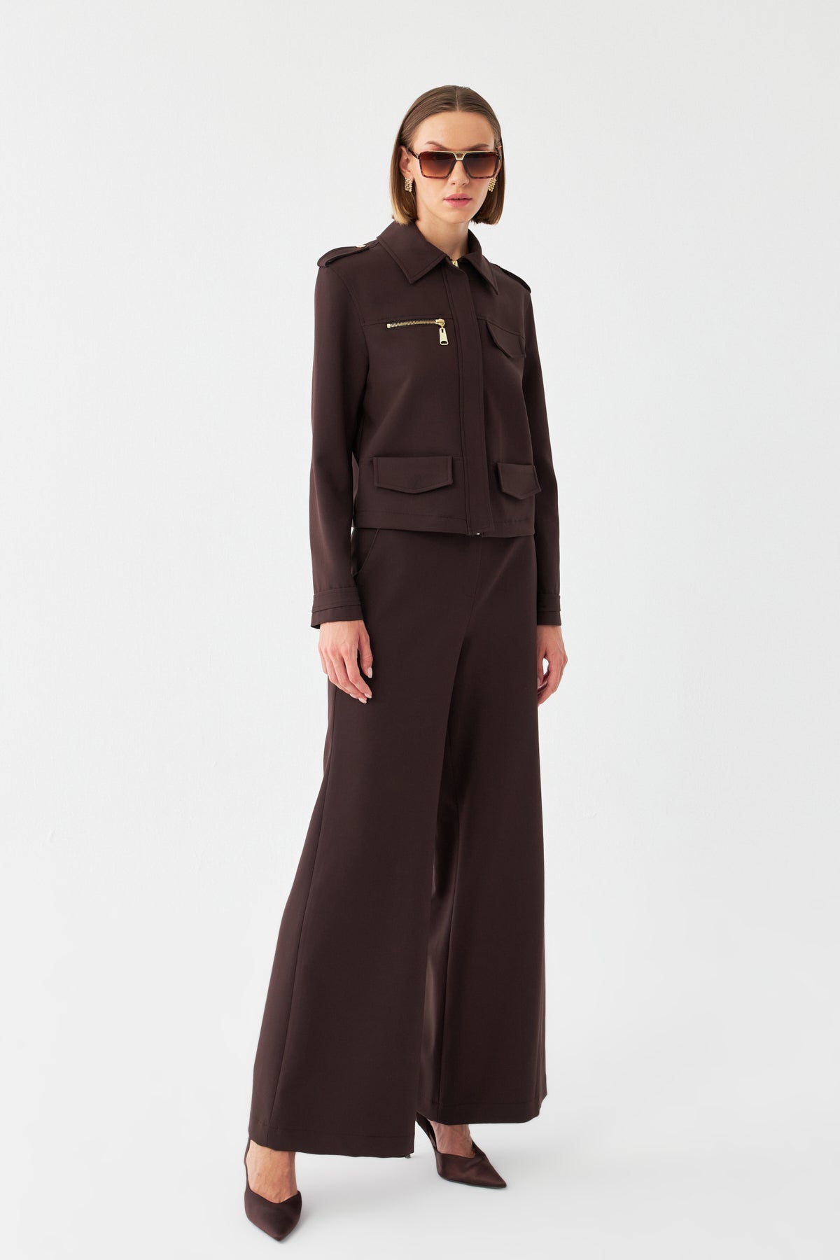 Düğmeli Fermuarlı Takım