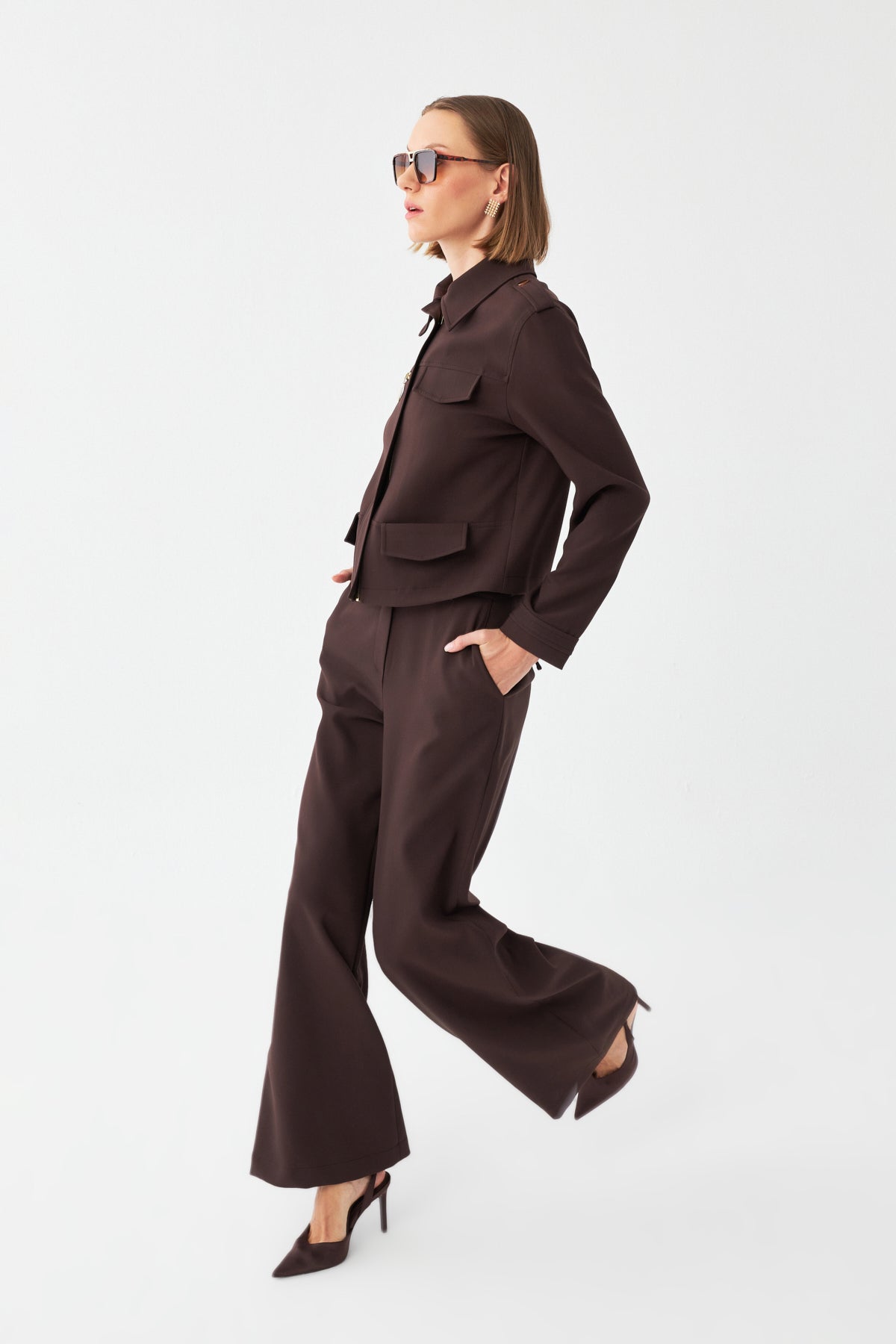 Düğmeli Fermuarlı Takım