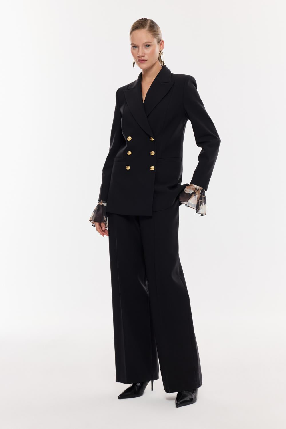 Gold Düğmeli Klasik Takım