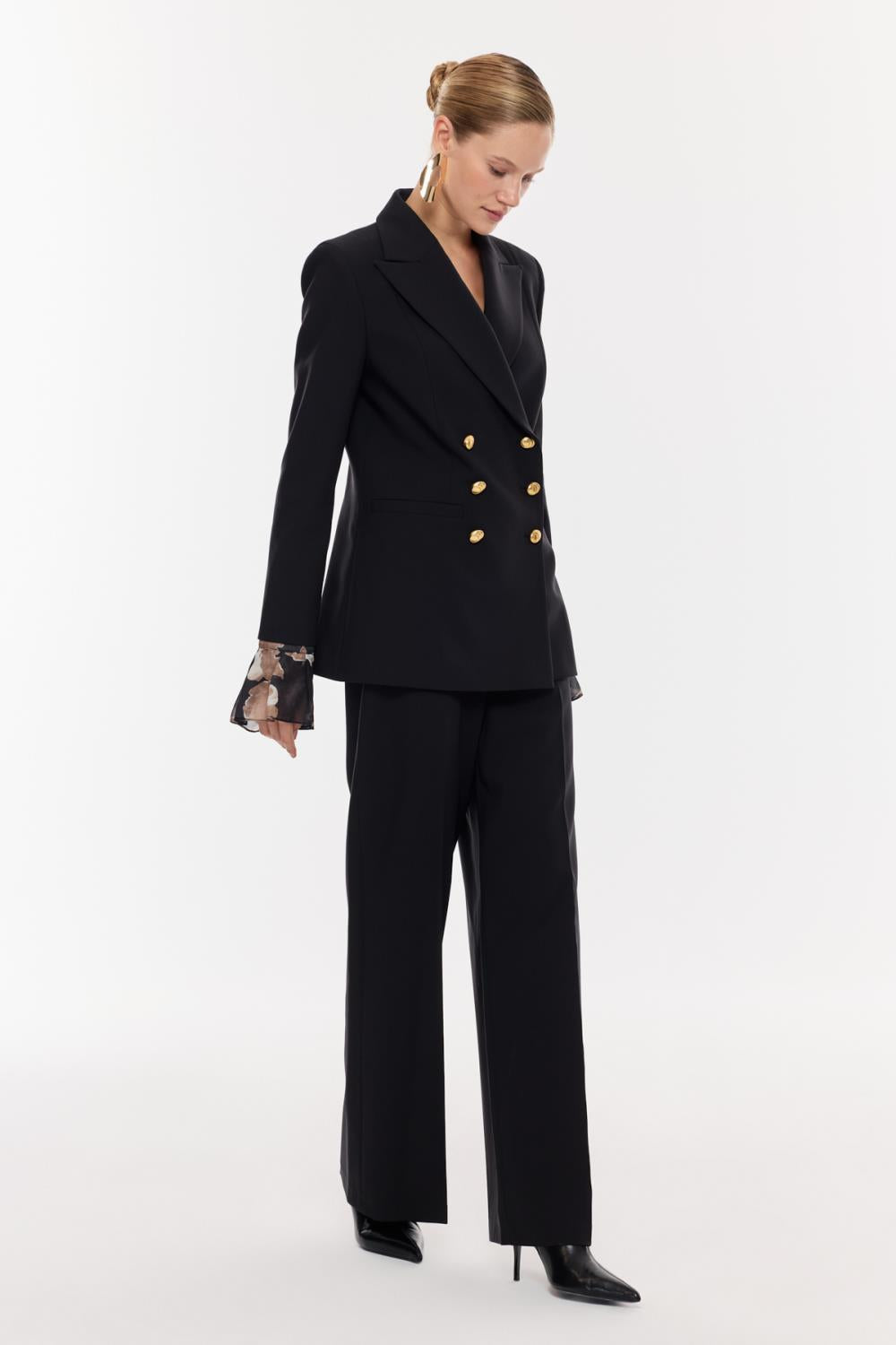 Gold Düğmeli Klasik Takım