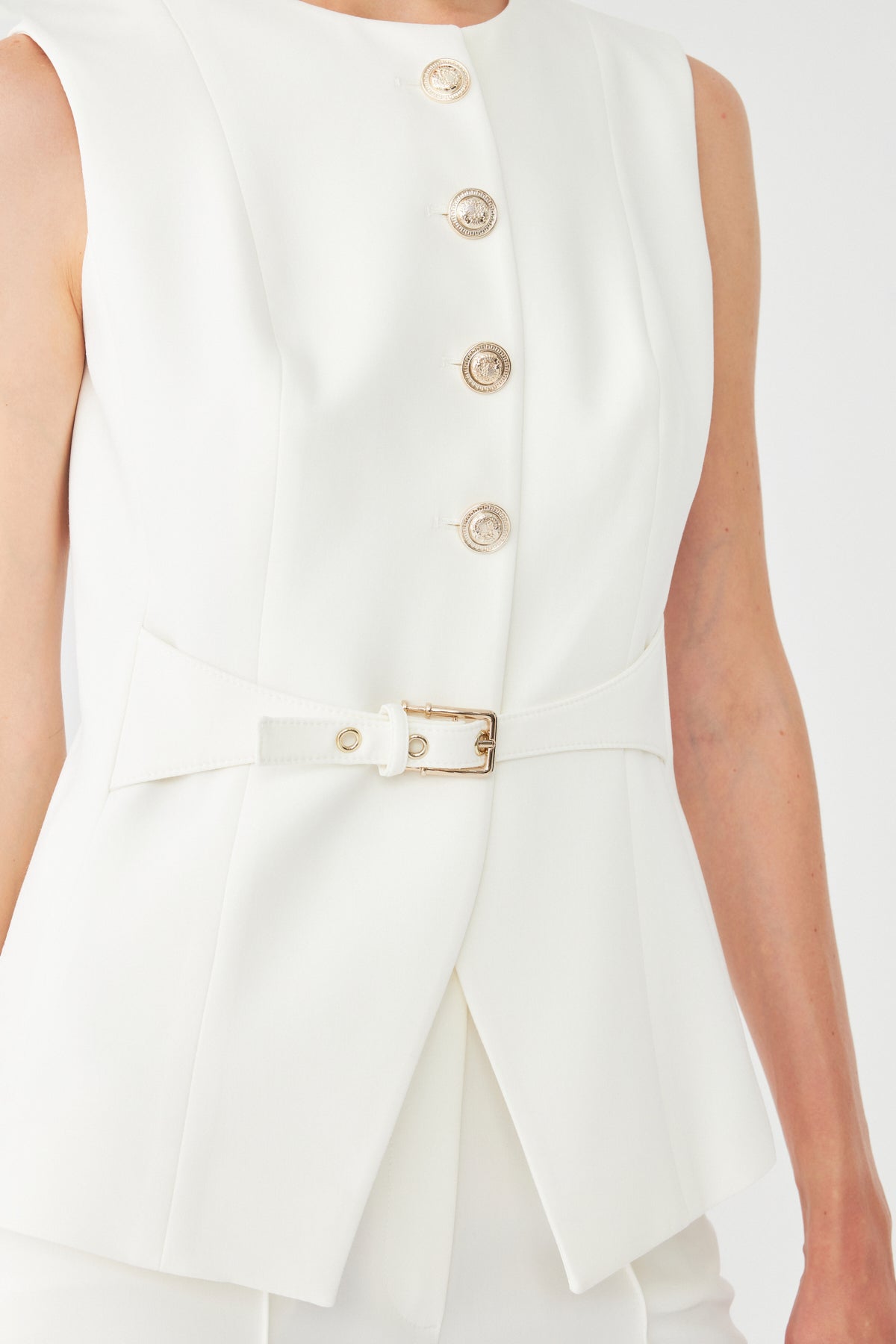 Düğmeli-Kemerli Blazer Takım