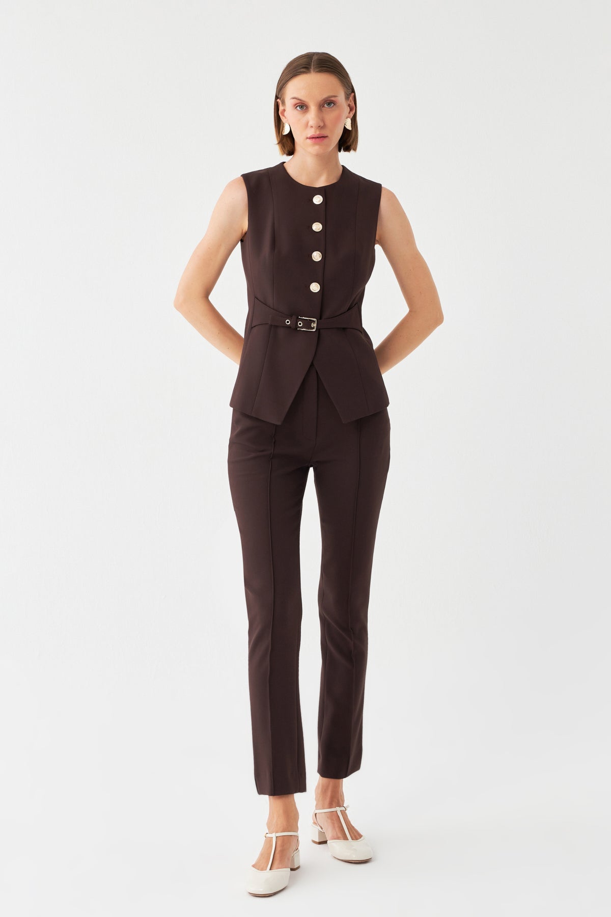 Kemer Detaylı Yelek Takım