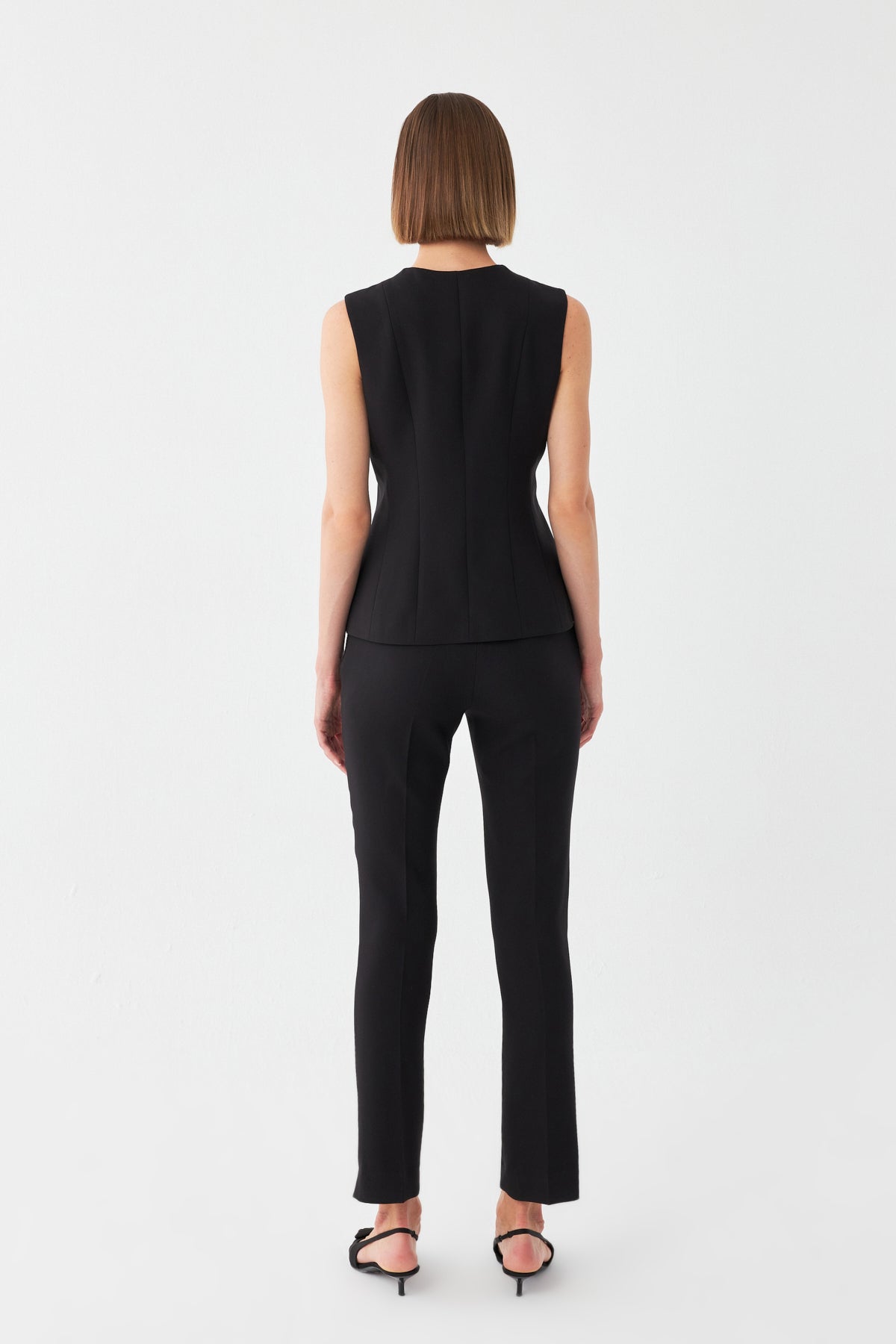 Düğmeli-Kemerli Blazer Takım