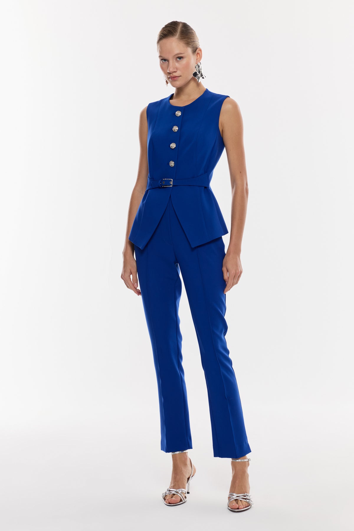 Kemer Detaylı Yelek Takım