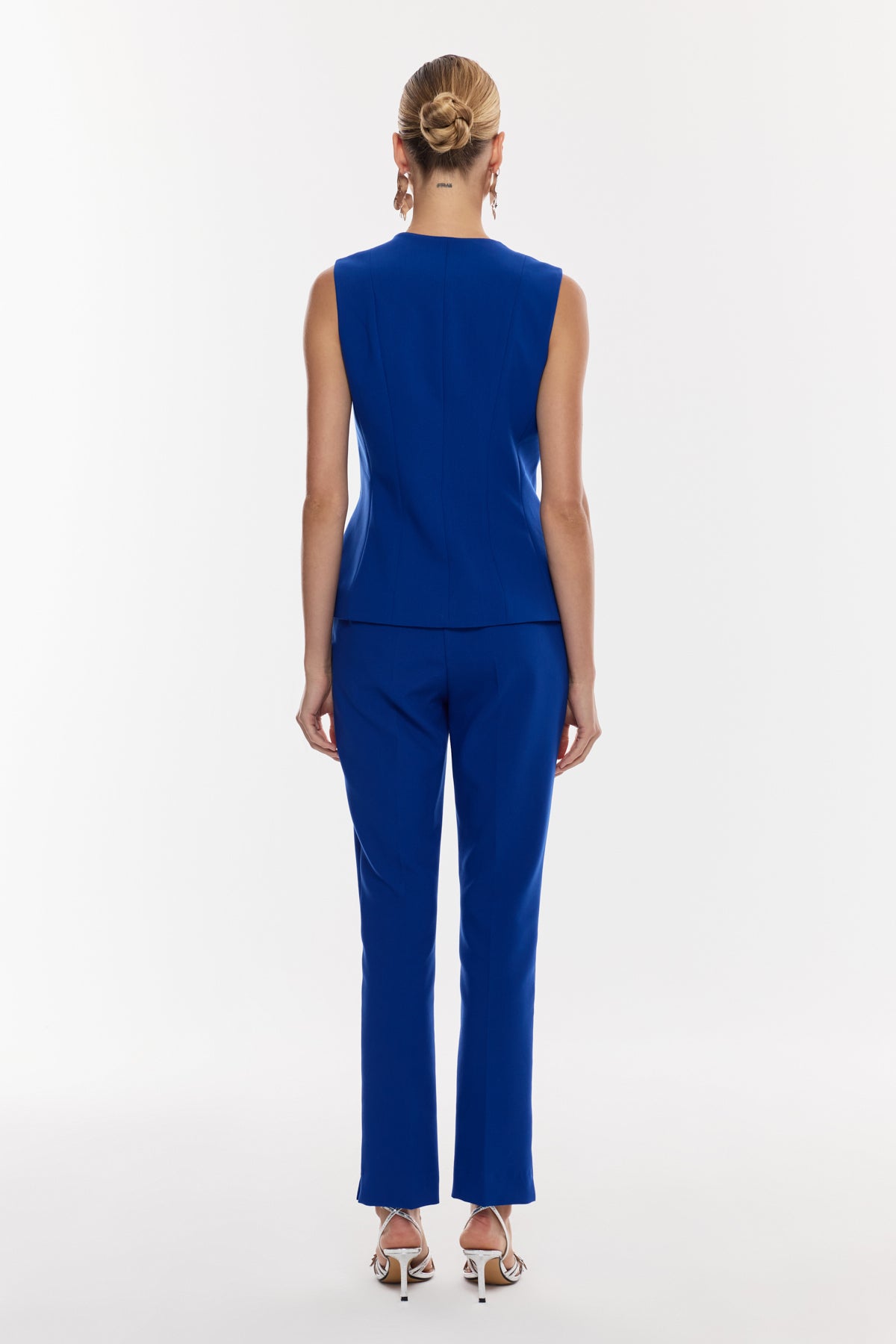 Kemer Detaylı Yelek Takım