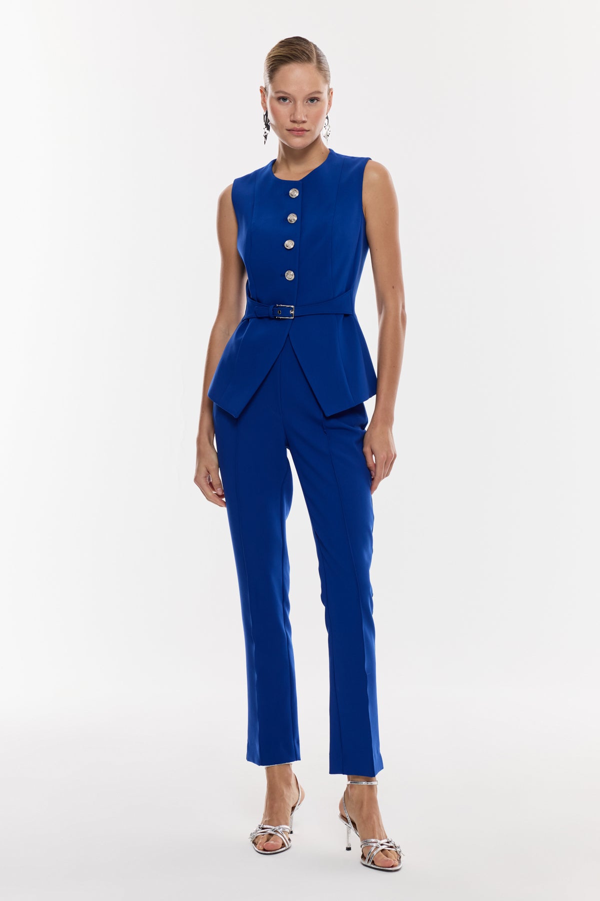 Kemer Detaylı Yelek Takım