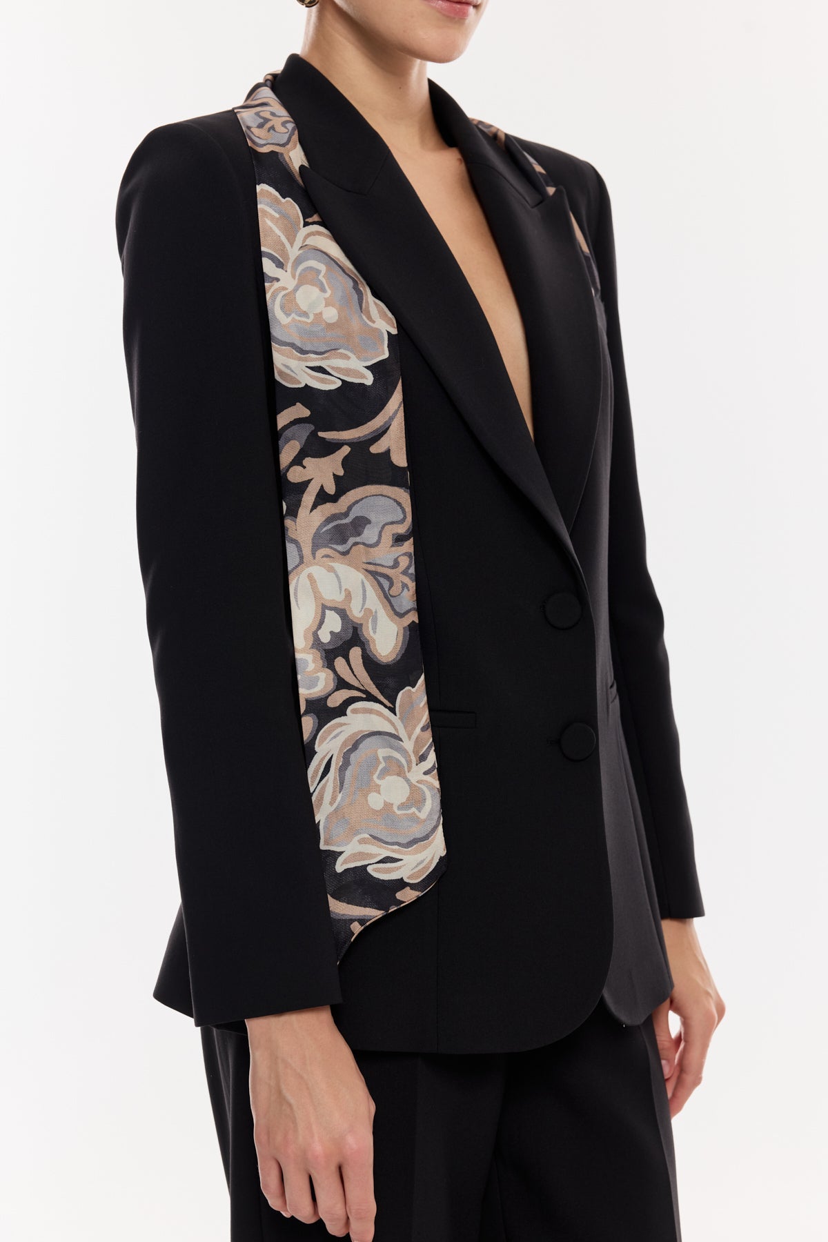 Desen Detaylı Modern Takım