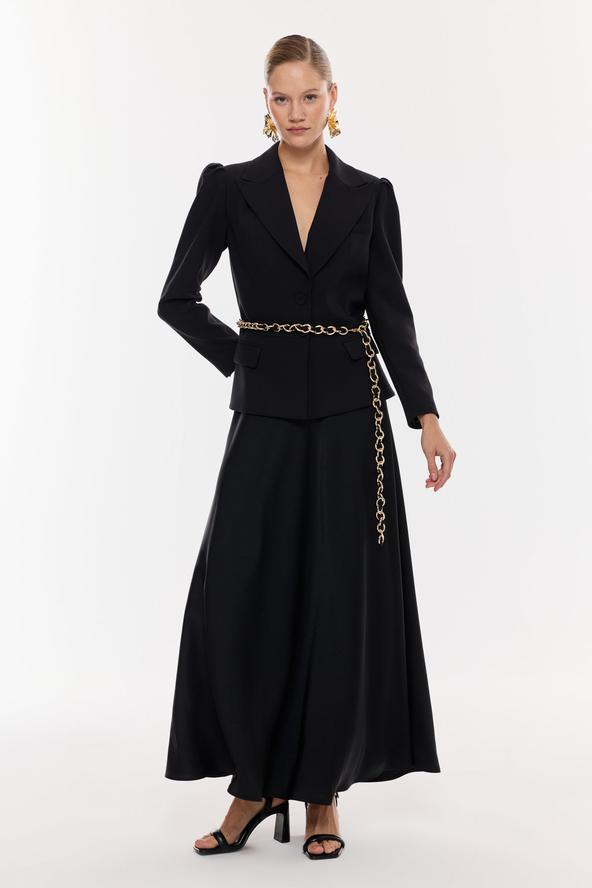 Zincir Kemer Detaylı Şık Takım