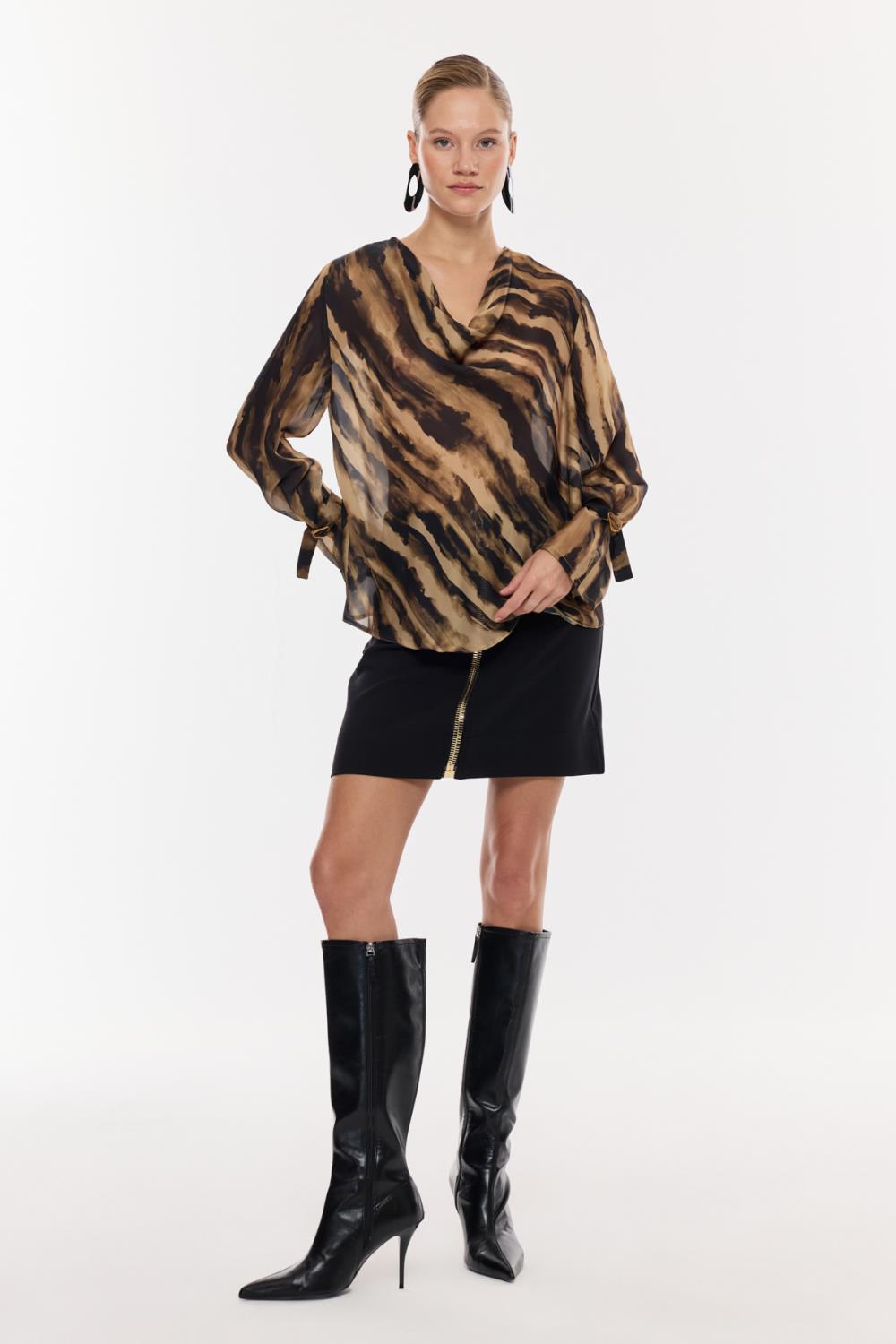 Desenli Saten Drapeli Bluz