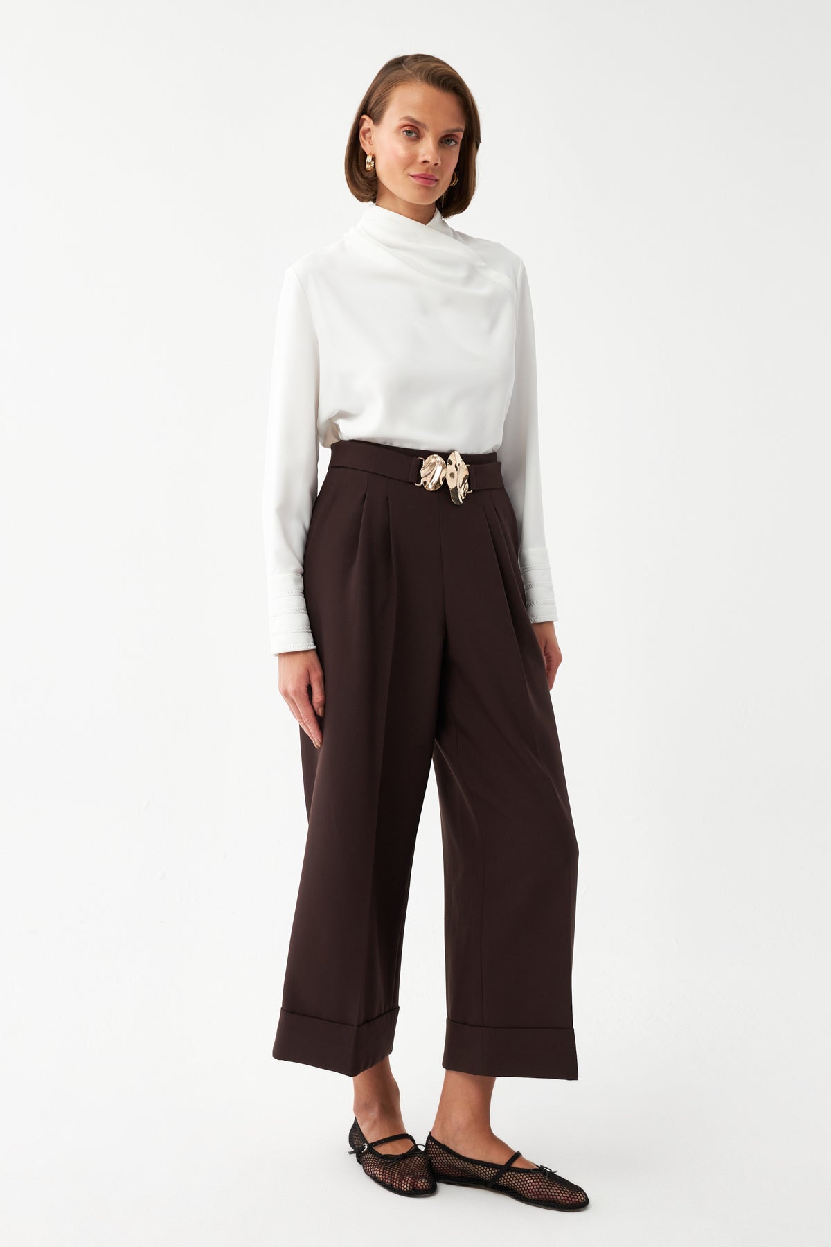 Tokalı Kısa Paça Pantolon