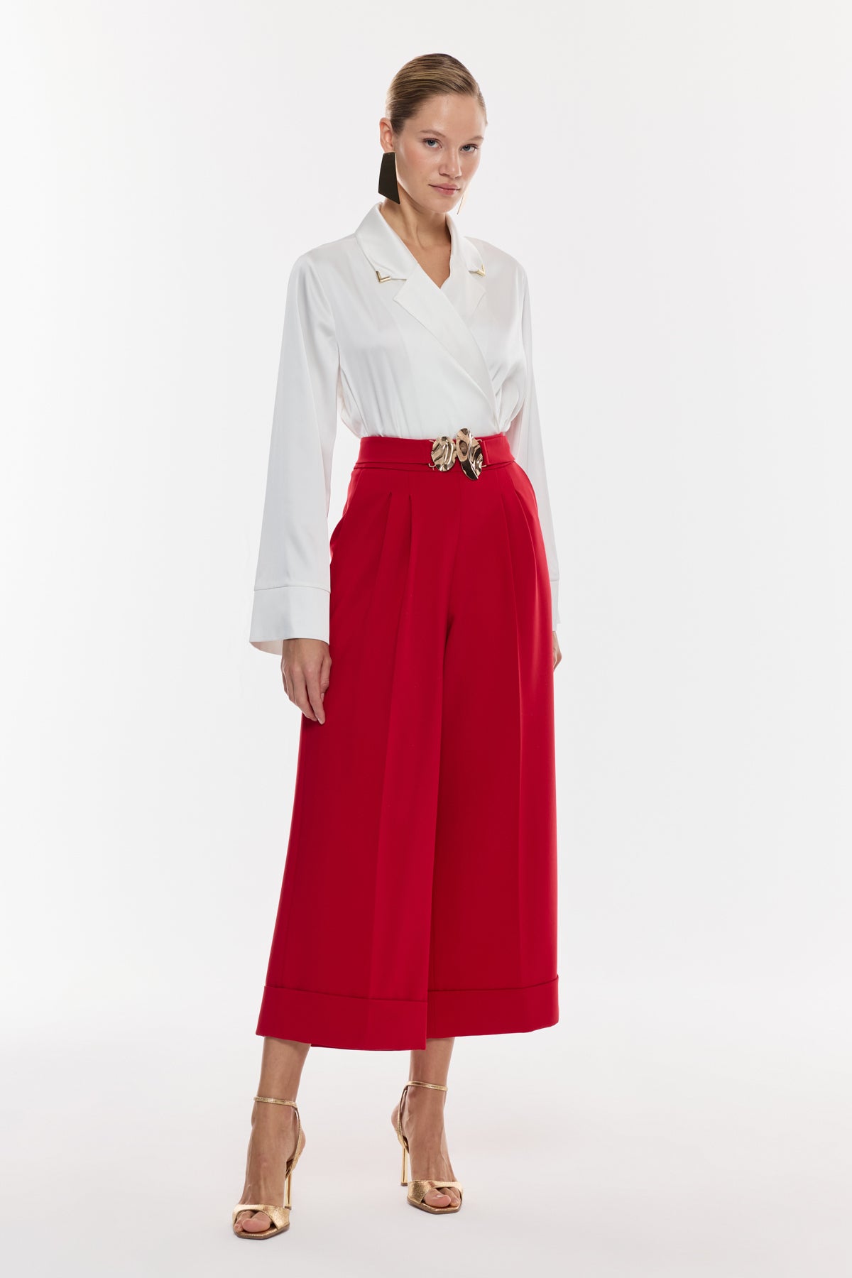 Tokalı Kısa Paçalı Pantolon