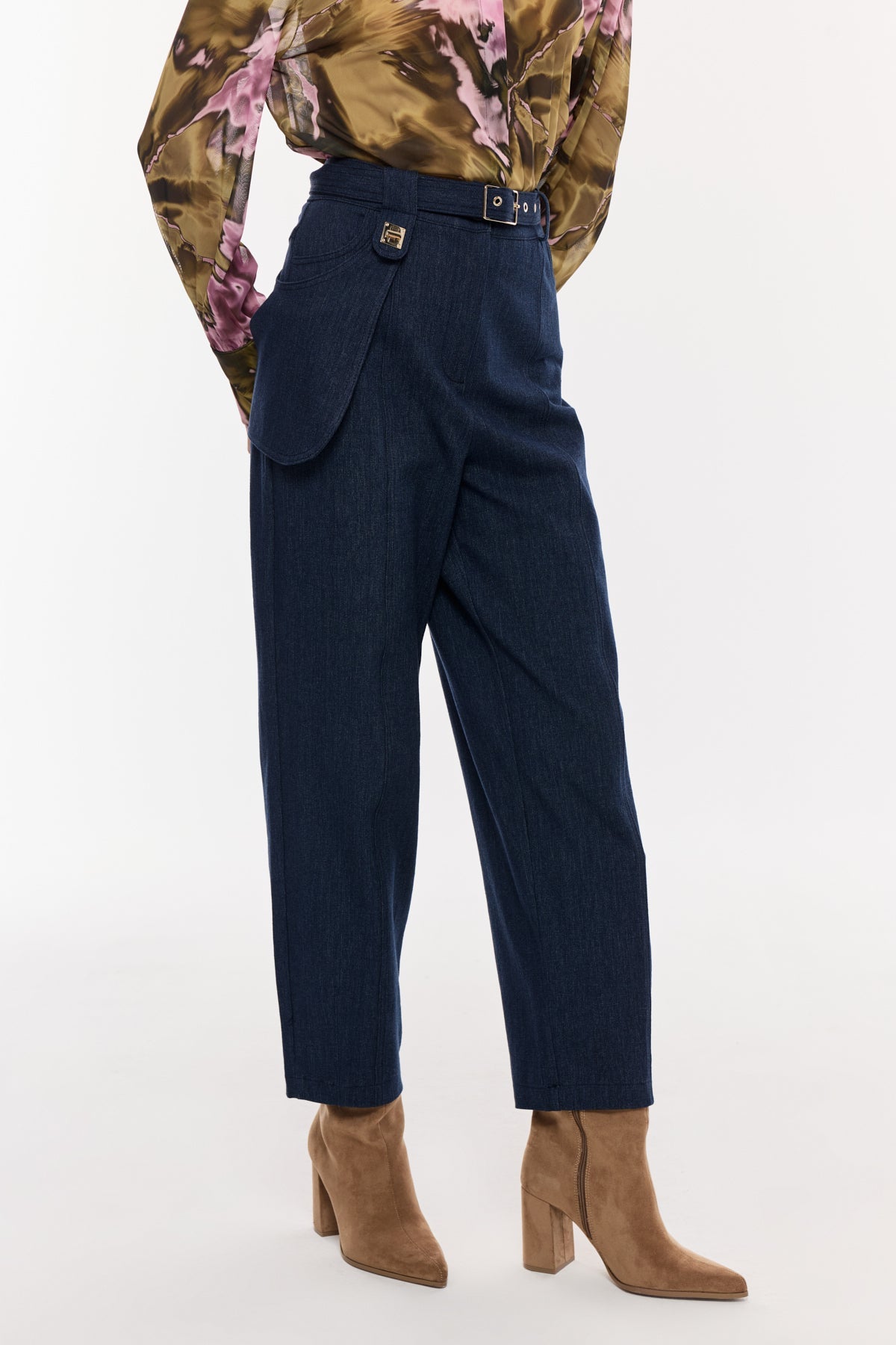 Kemer Detaylı Denim Pantolon