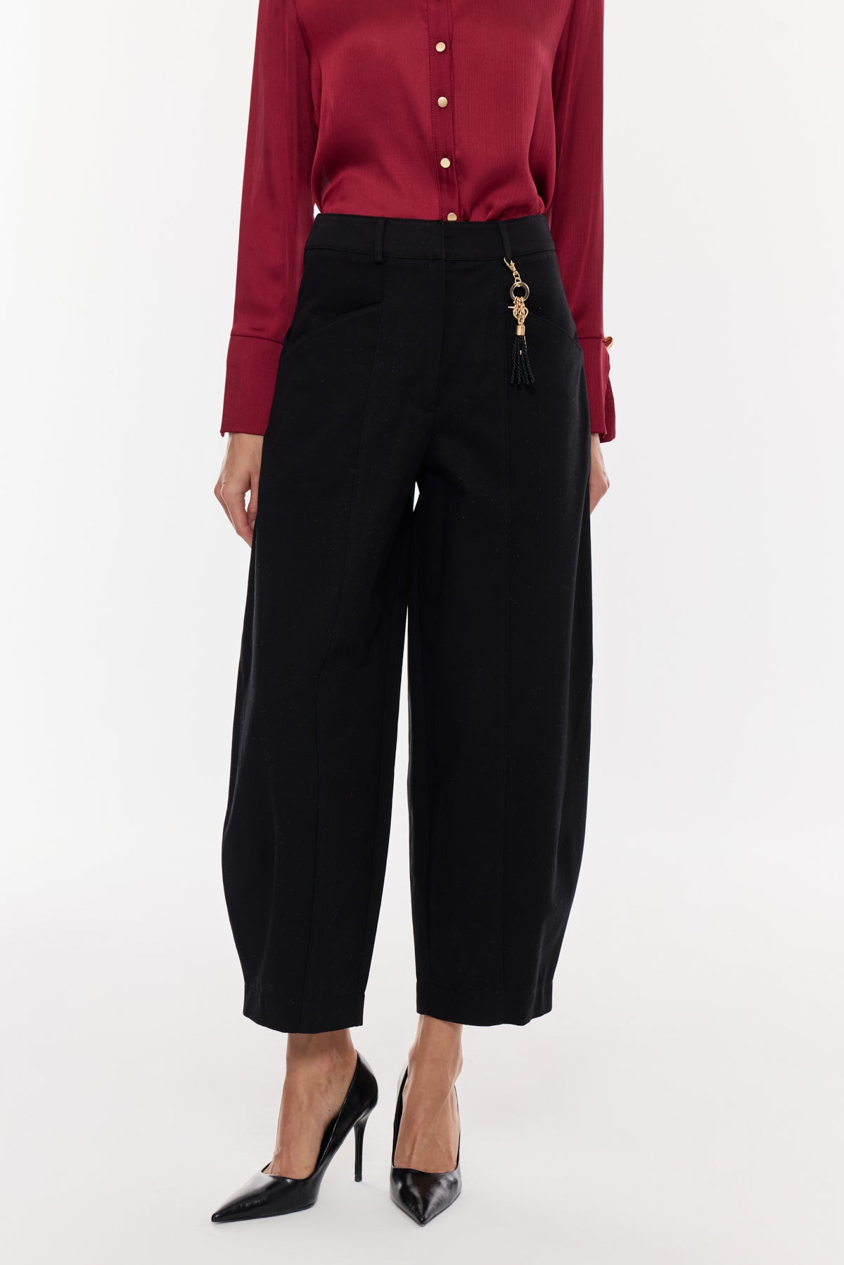 Aksesuar Detaylı Bol Form Pantolon