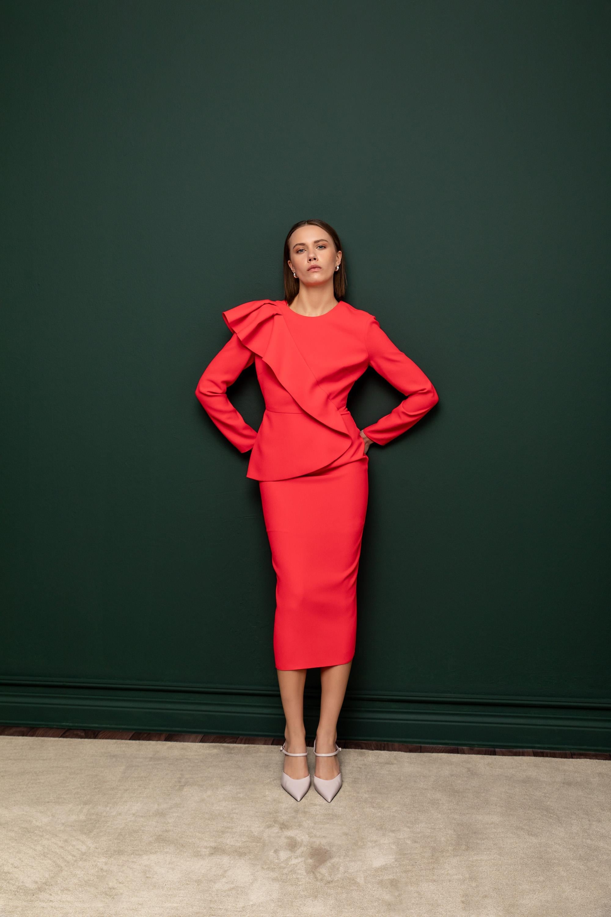 ASİMETRİK VOLANLI ELBİSE 26W40867