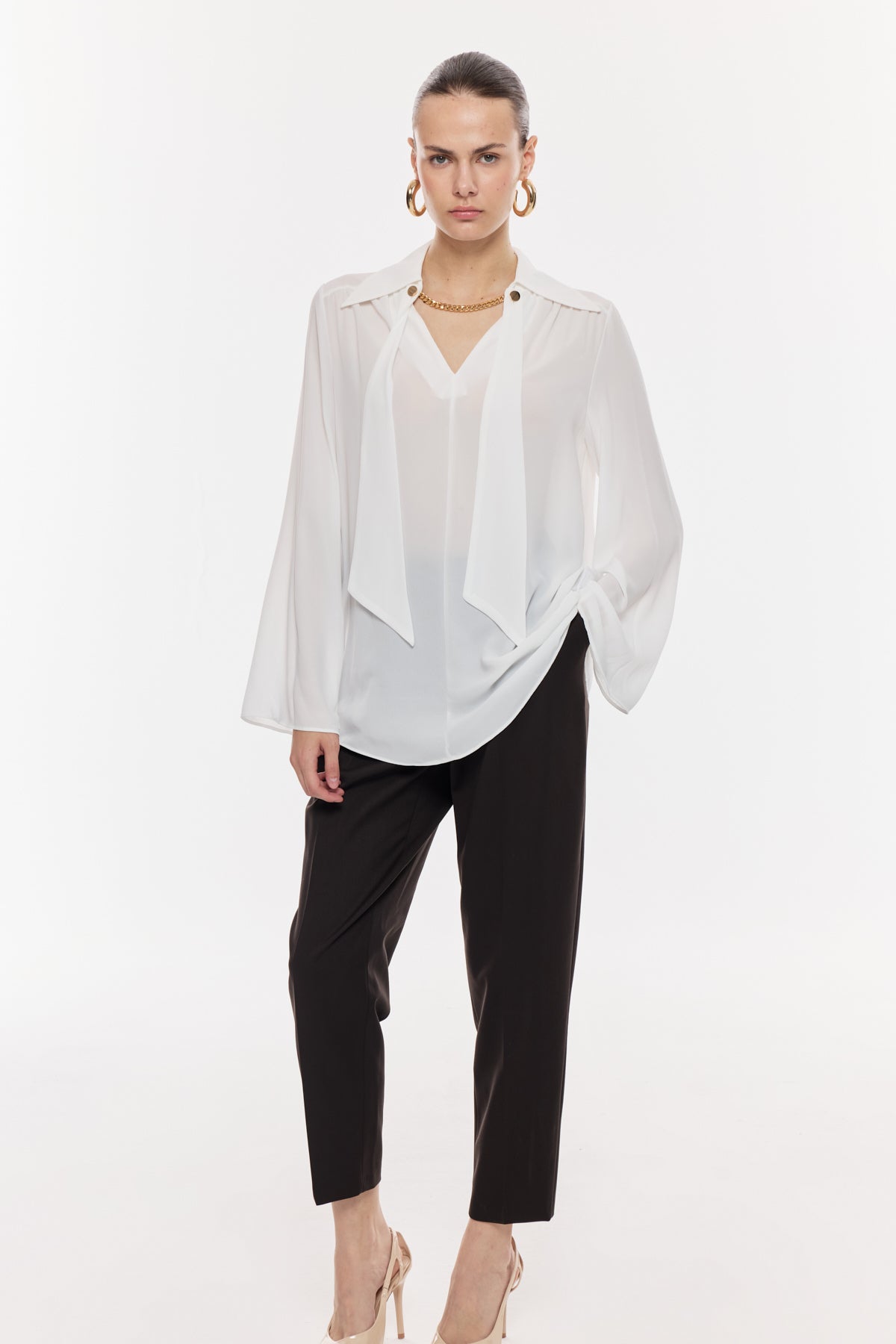 Zincir Detaylı Şifon Bluz