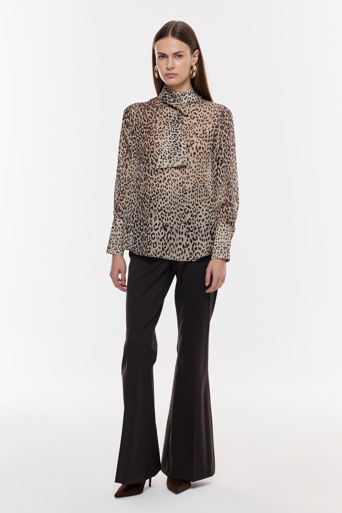 Leopar Desenli Fular Yaka Bluz