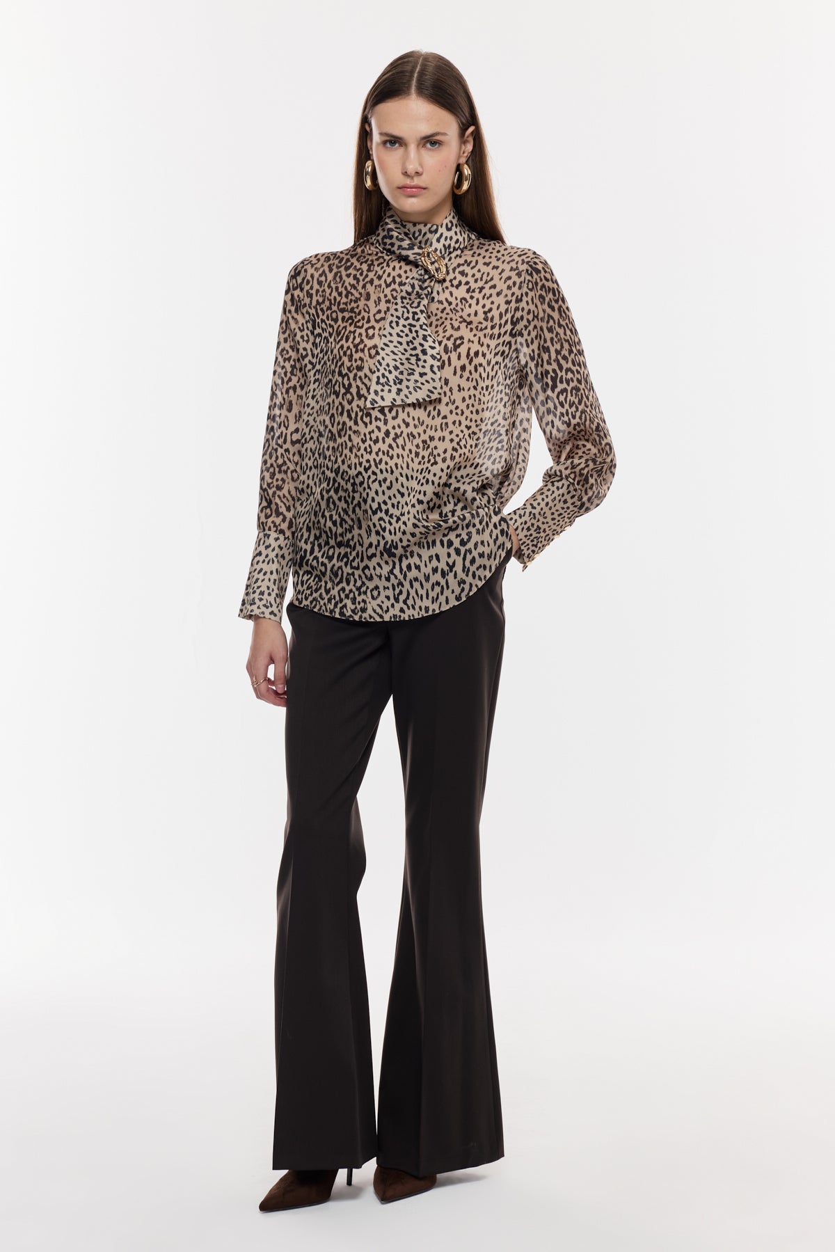 Leopar Desenli Fular Yaka Bluz