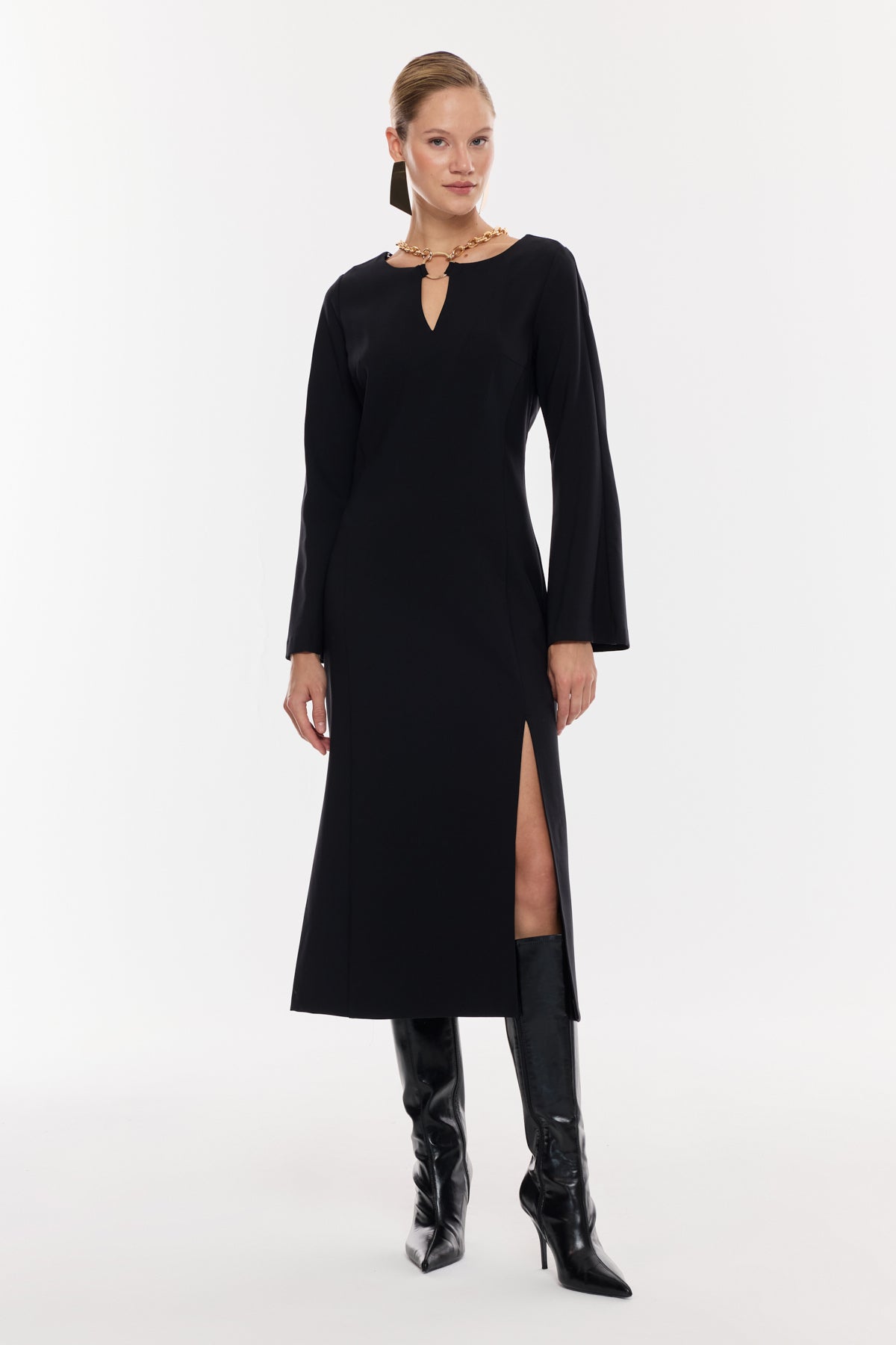 Yırtmaçlı Midi Elbise