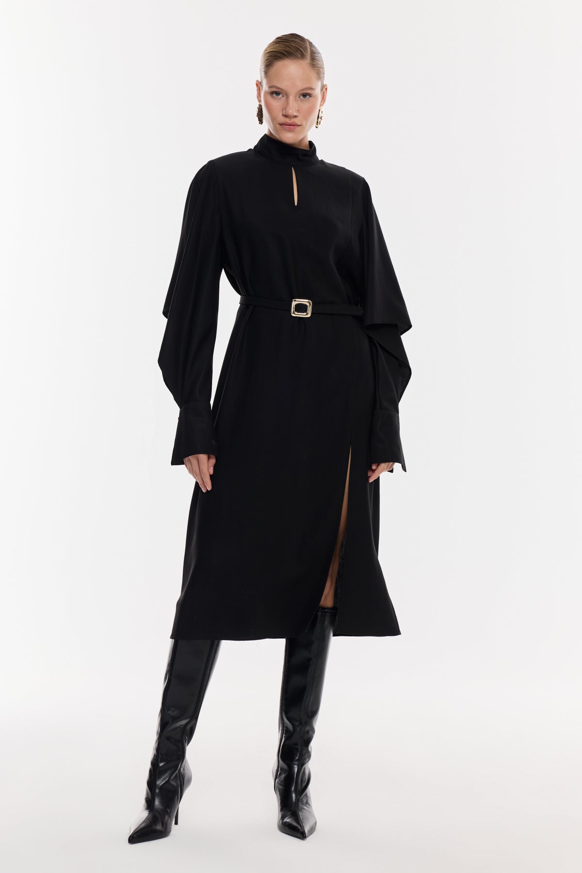 Yırtmaç Detaylı Kemerli Midi Elbise