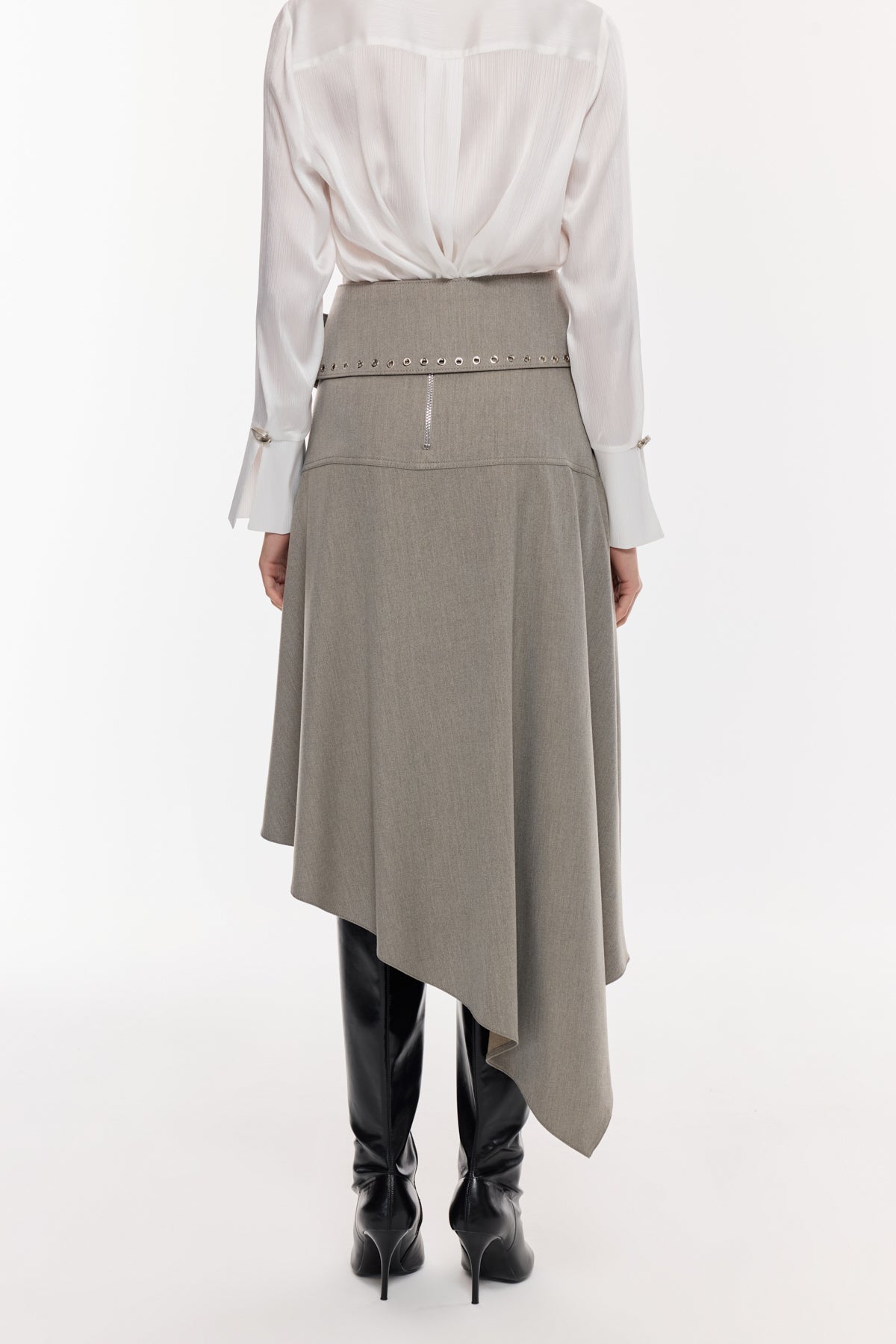 Kemer Detaylı Asimetrik Midi Etek