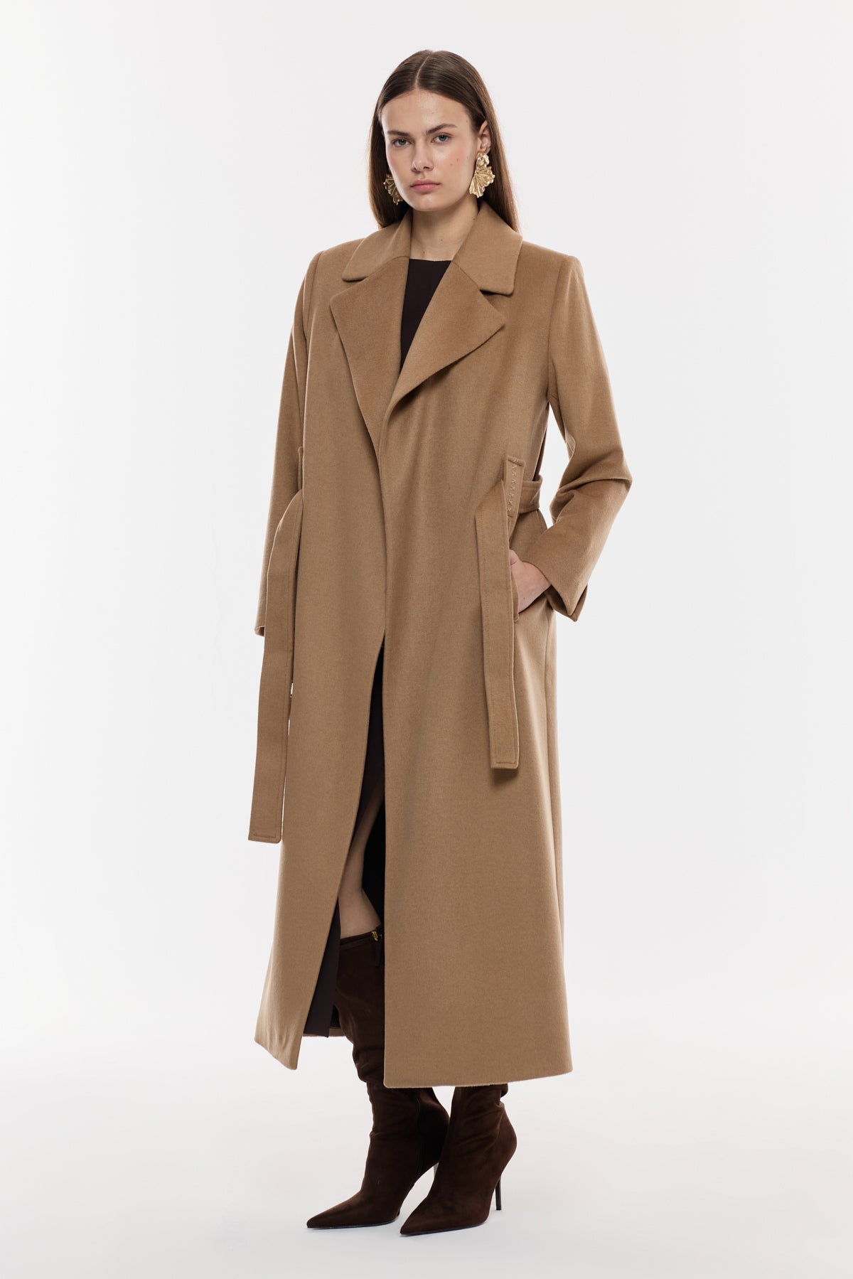 Kuşaklı Klasik Yün Kaban