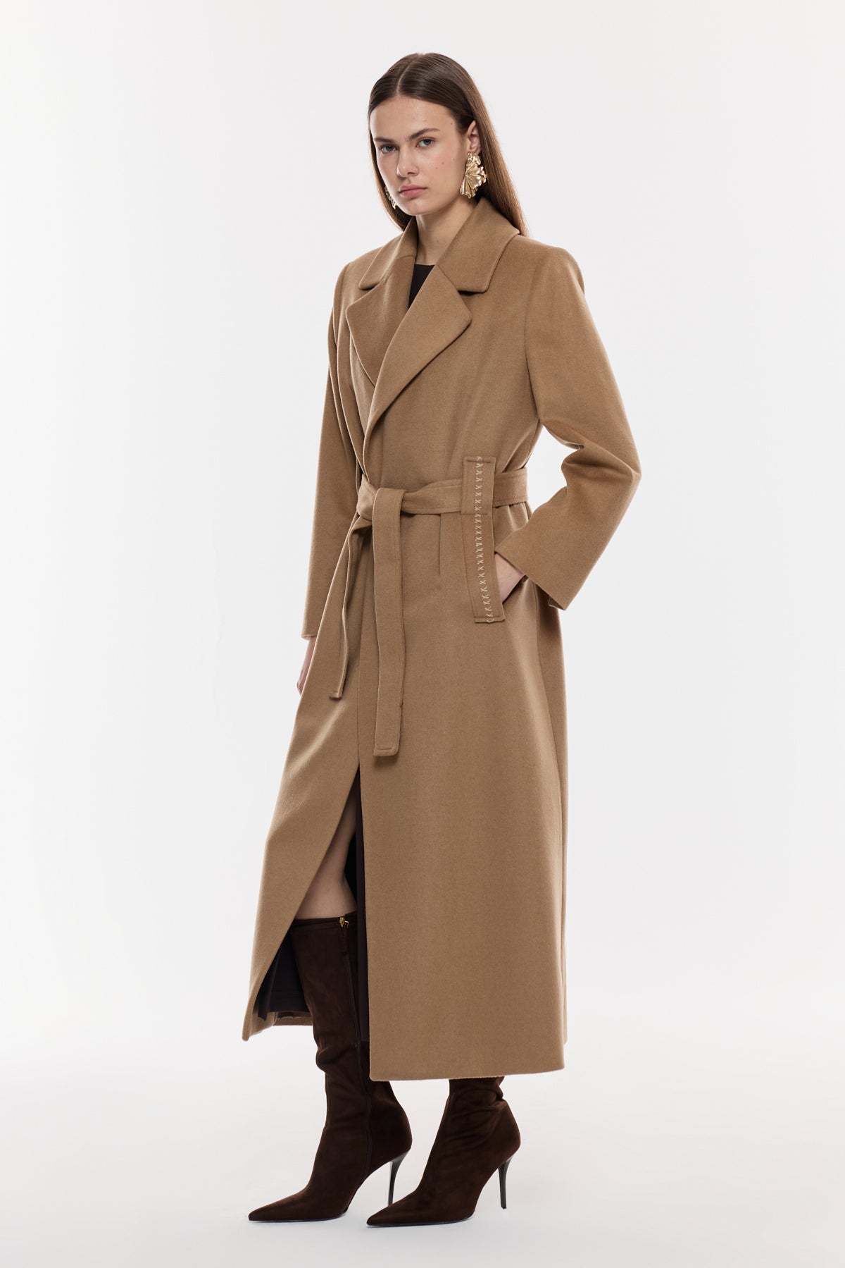 Kuşaklı Klasik Yün Kaban