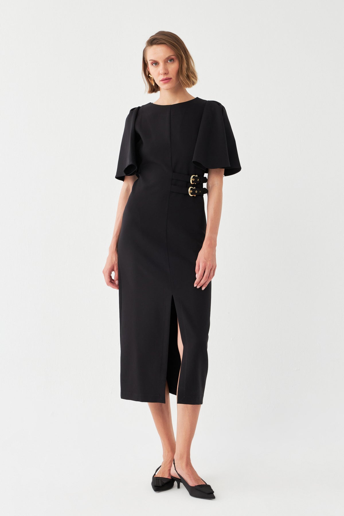 Kemer Tokalı Yırtmaçlı Elbise