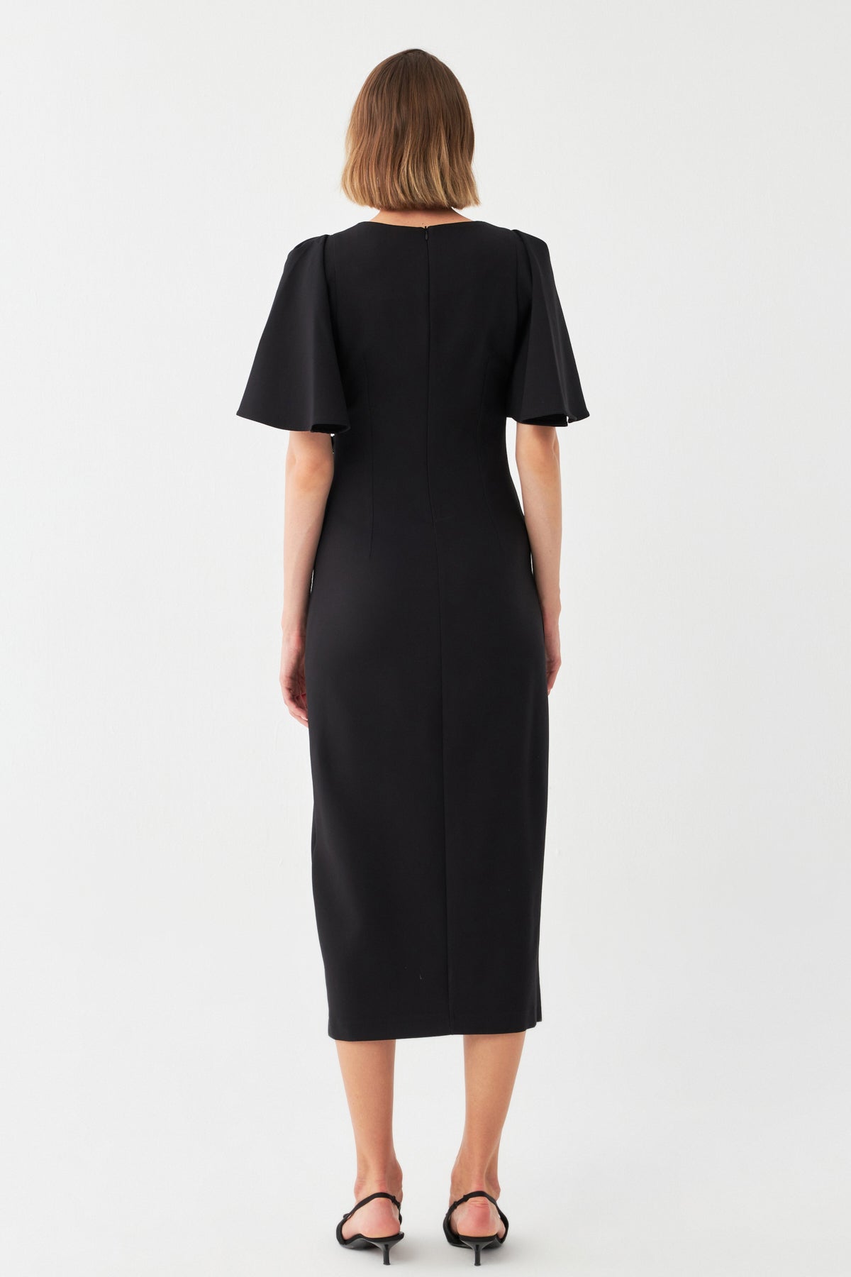 Kemer Tokalı Yırtmaçlı Elbise