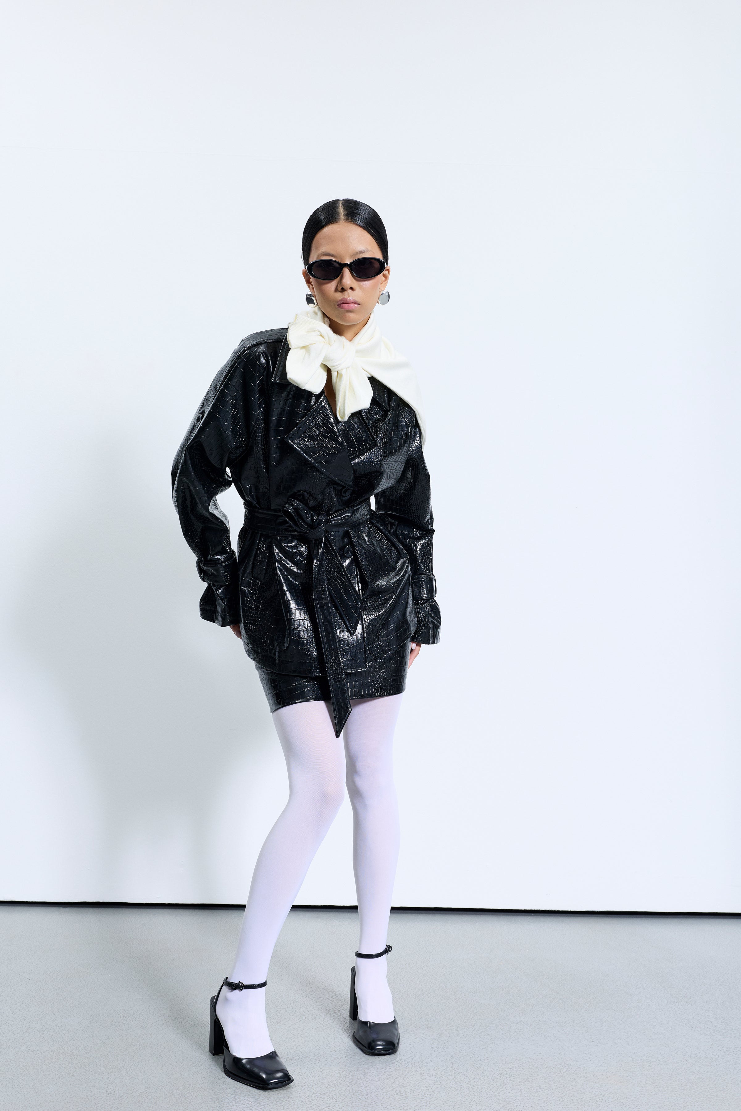 3712 Siyah Deri Etek