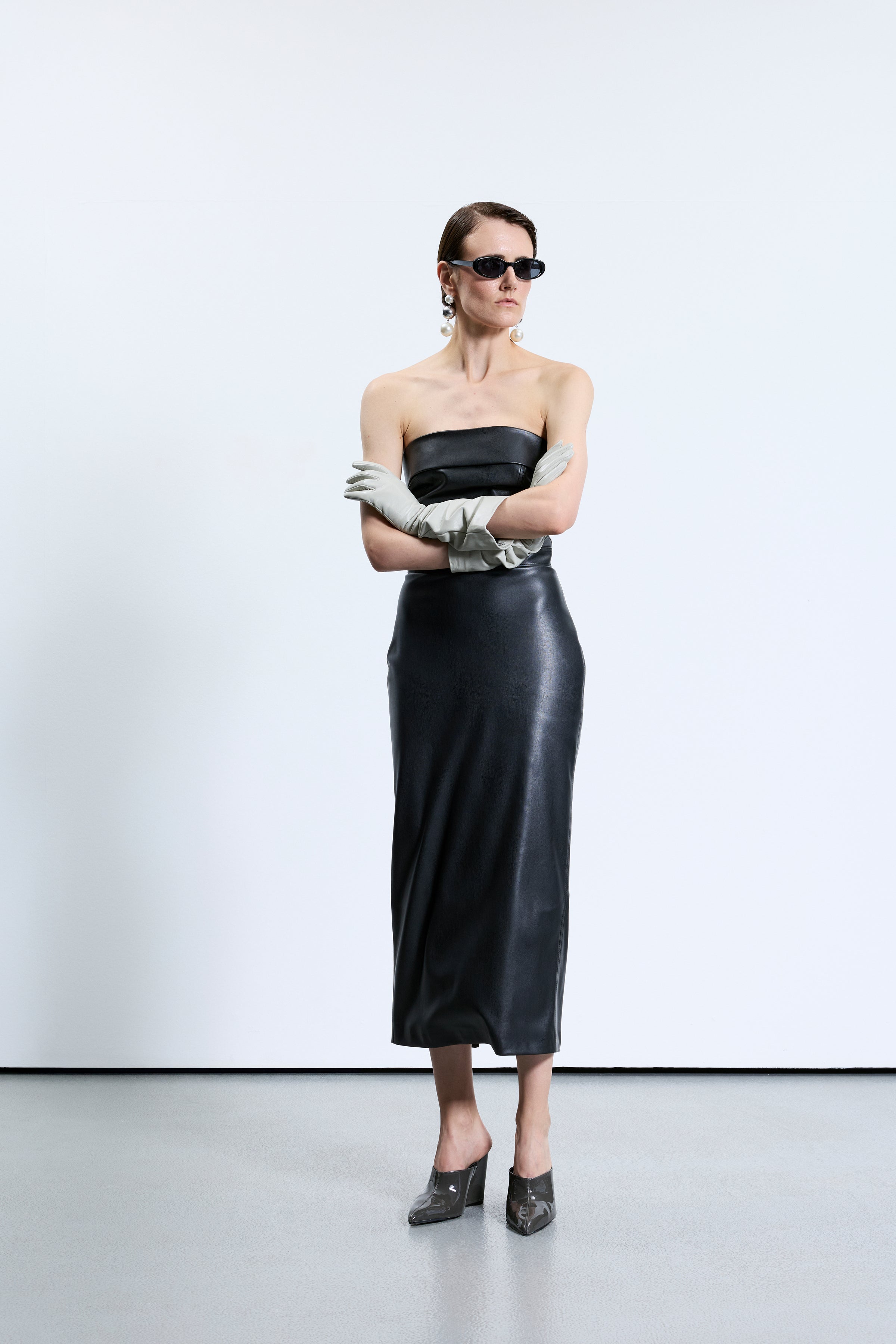 4721 Siyah Deri Elbise