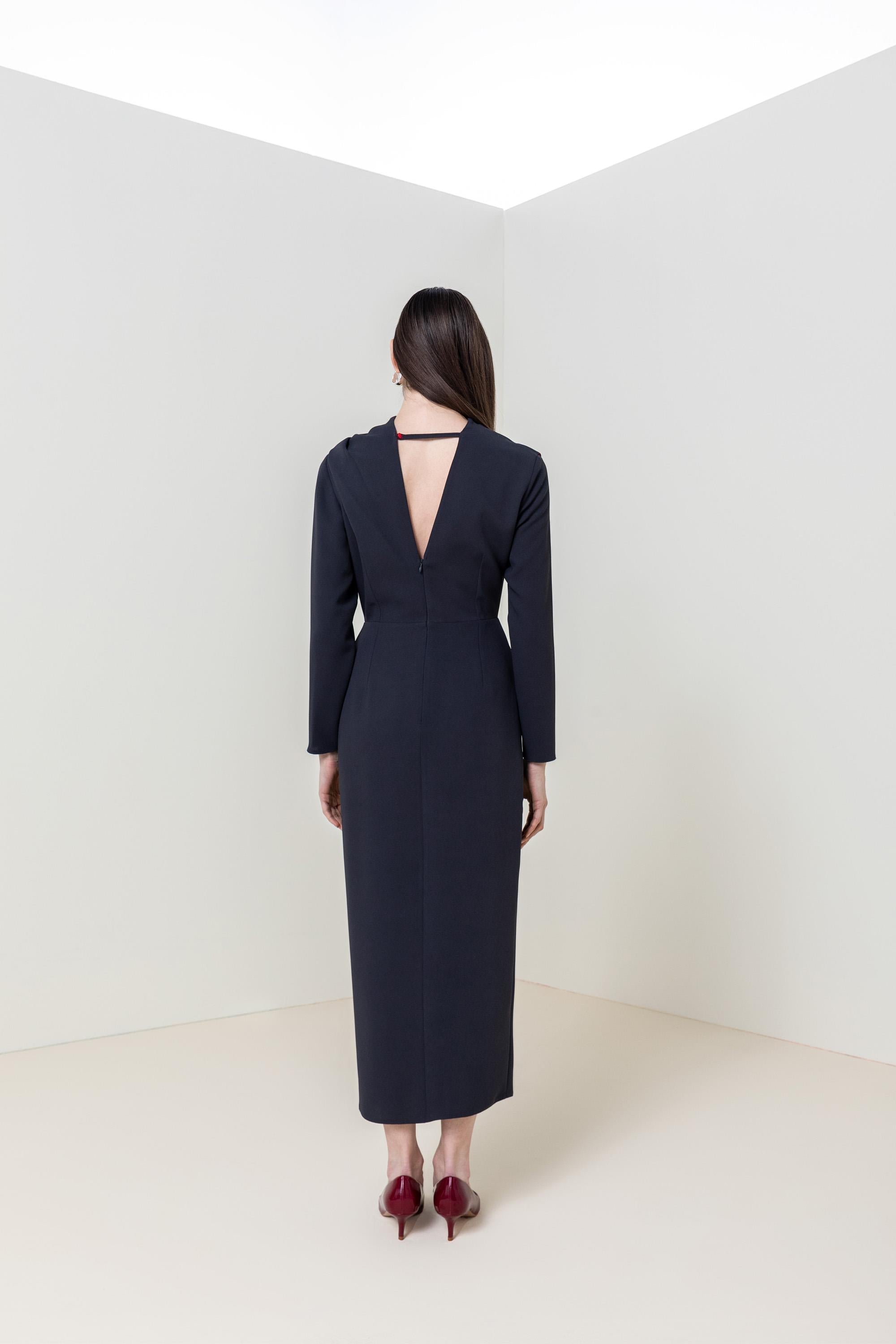 ASİMETRİK DETAYLI UZUN ELBİSE 26W40880