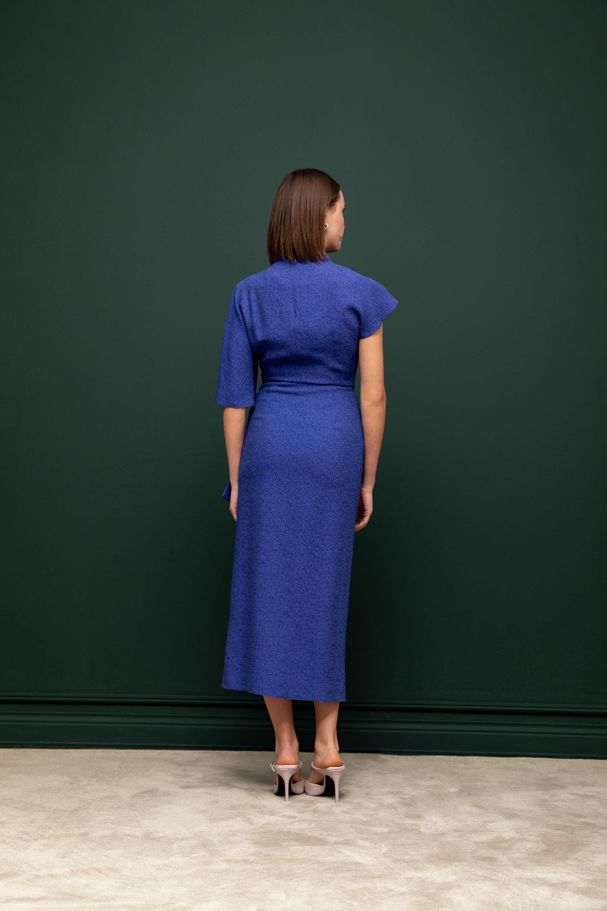 ASİMETRİK DRAPELİ ELBİSE 26W40826